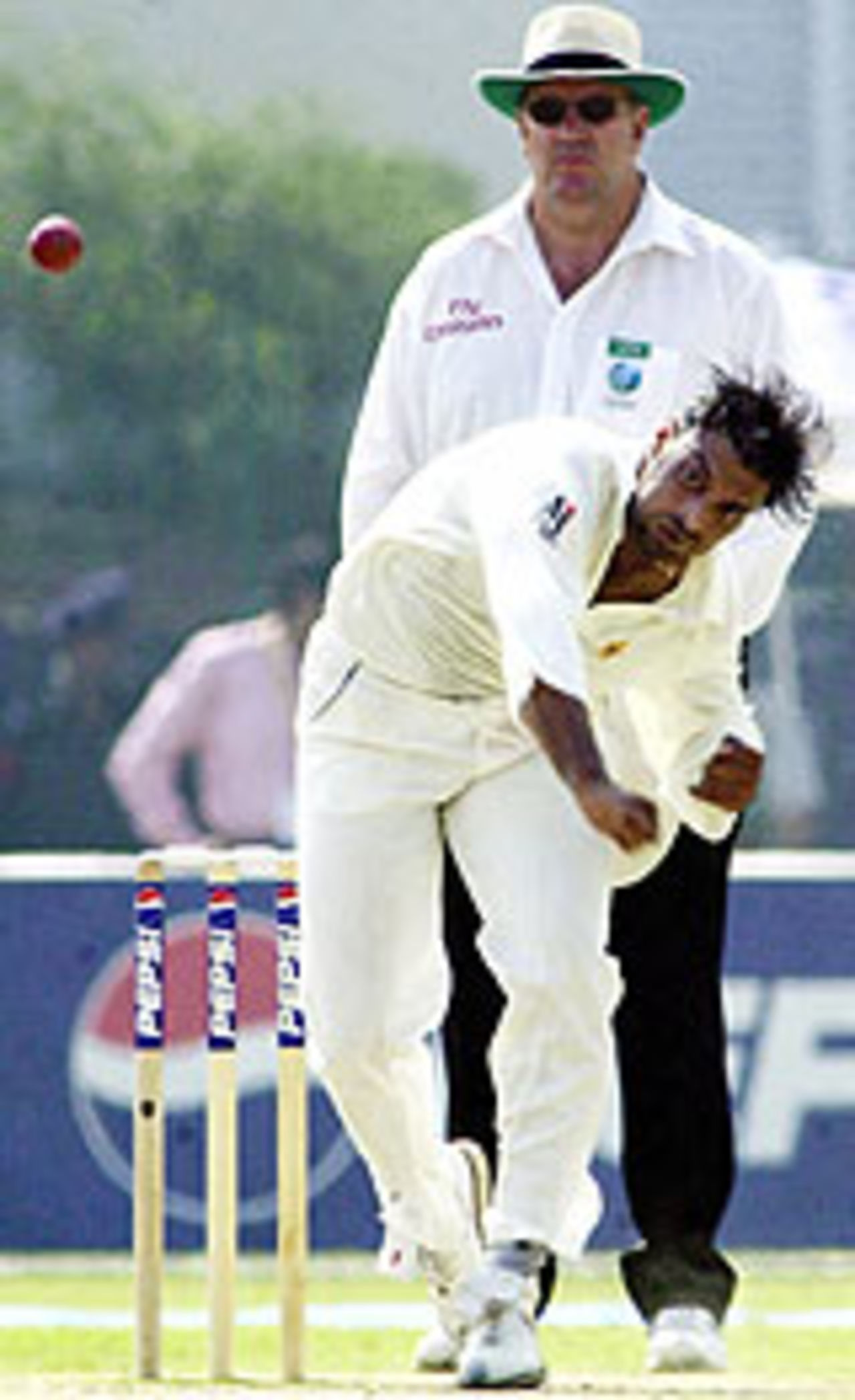Shoaib Akhtar was too hot to handle, Pak v SA, 1st Test, Lahore, October 20, 2003