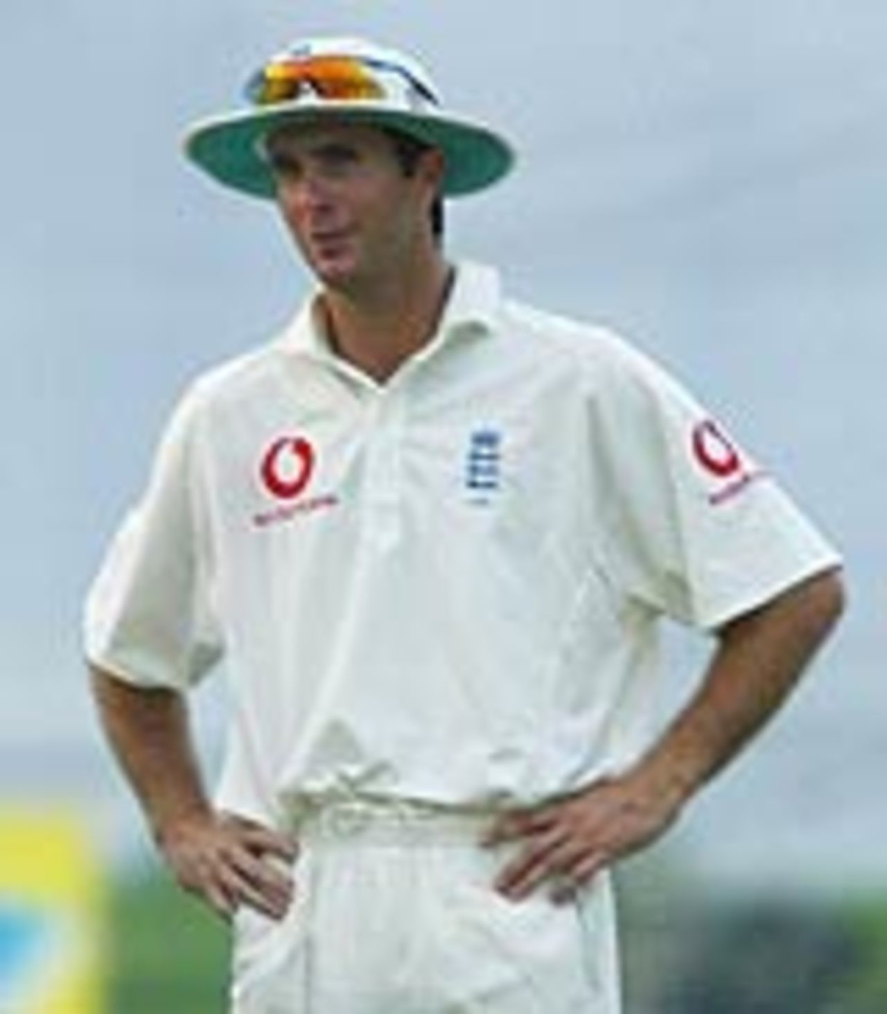 Michael Vaughan's frustrations grow, Bangladesh v England, 1st Test, Dhaka, October 23, 2003