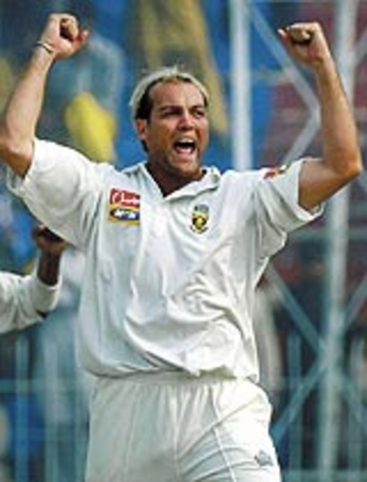 Jacques Kallis celebrates after dismissing Imran Farhat on the final day, Pakistan v South Africa, 2nd Test, Faisalabad, 5th day
