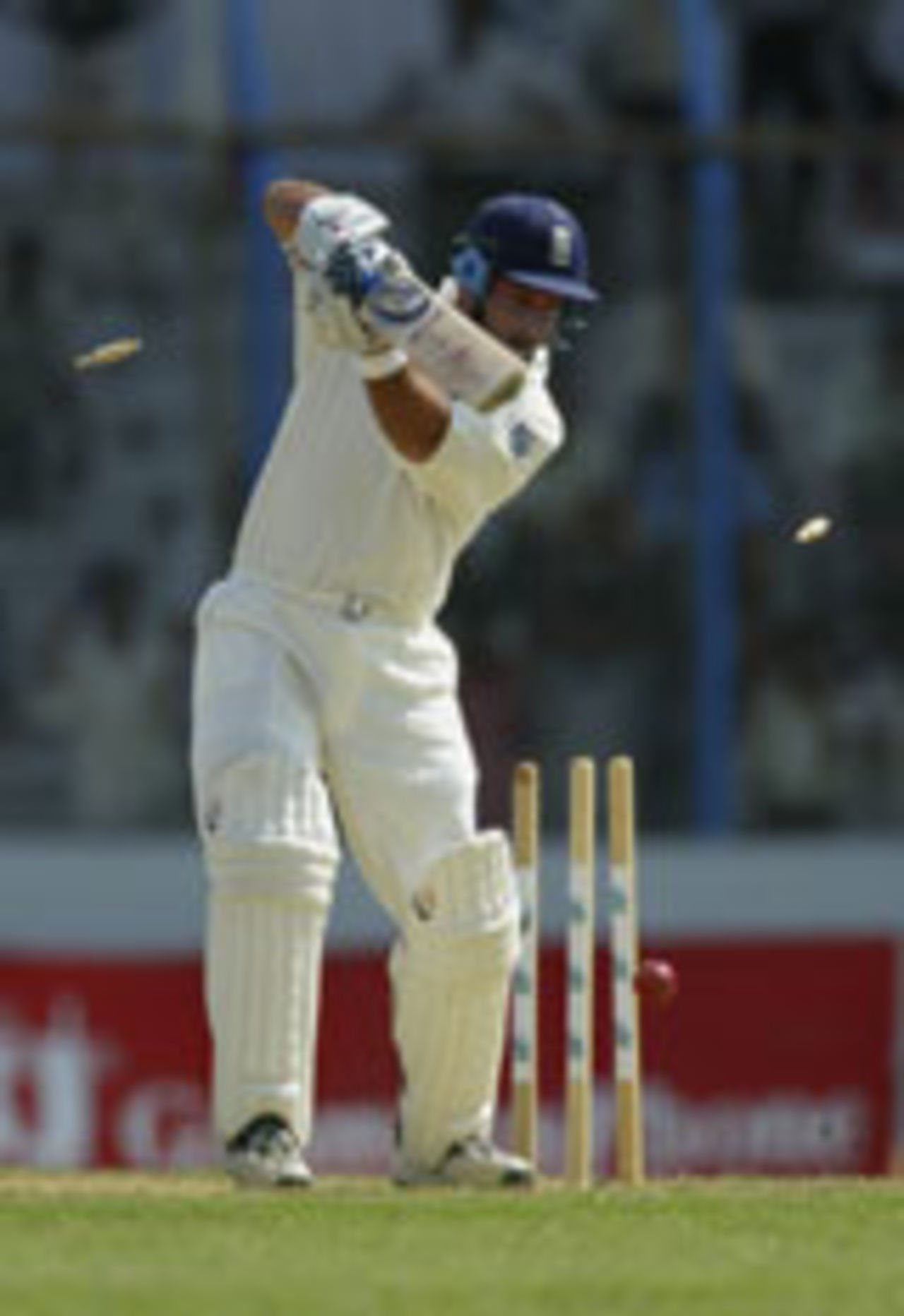 Graham Thorpe plays on to Mashrafe Mortaza, Bangladesh v England, 2nd Test, Chittagong, October 29, 2003