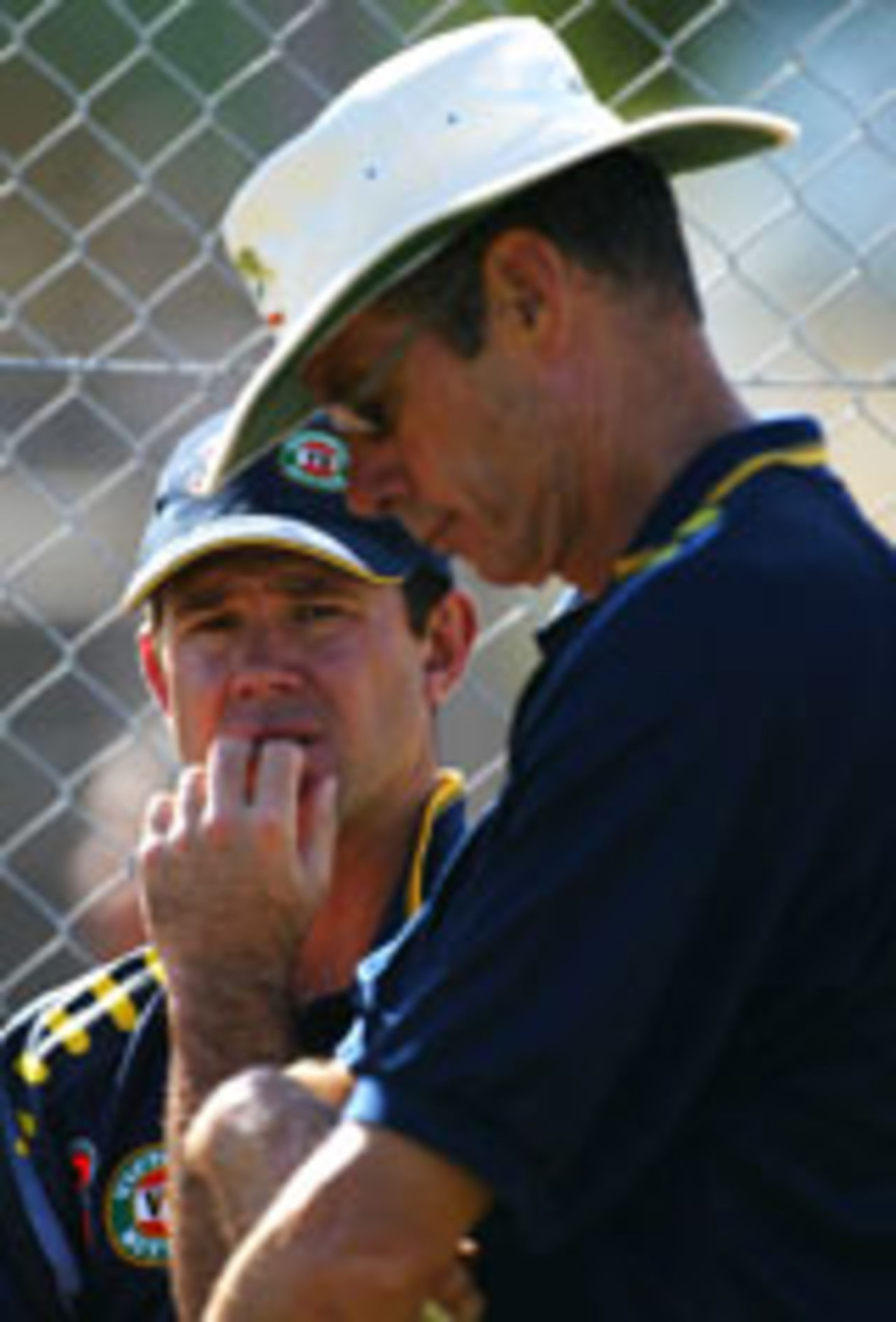 John Buchanan chats with Ricky Ponting, Darwin, August 5, 2003