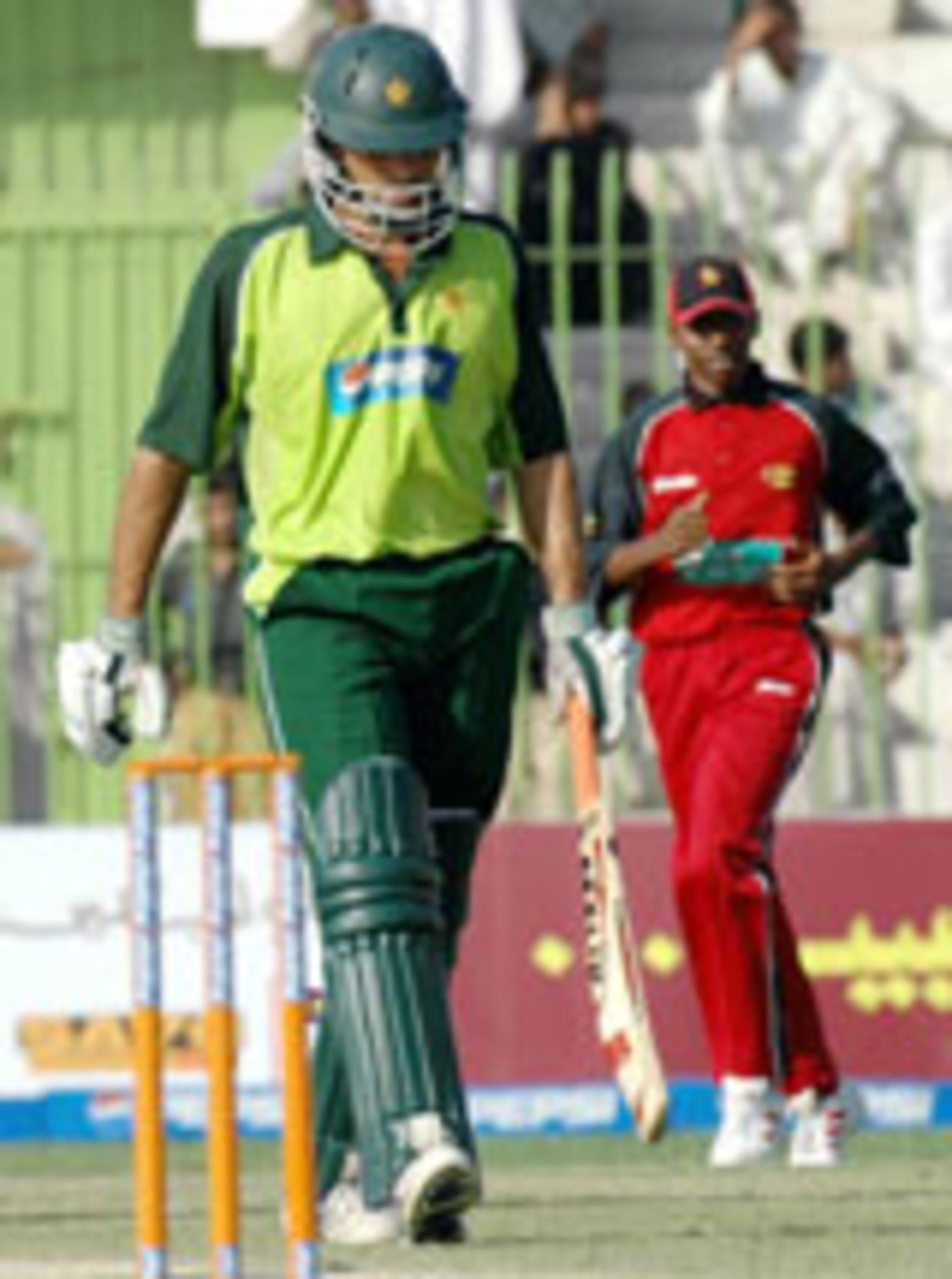 Shoaib Malik, Pakistan v Zimbabwe, Paktel Cup, October 3 2004