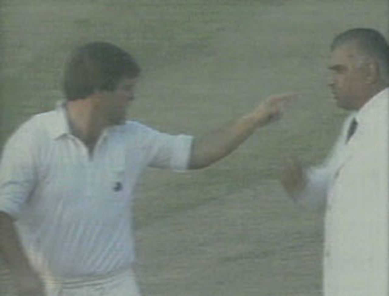 Mike Gatting argues with Shakoor Rana (Pt 2), Pakistan v England, 2nd Test, Faisalabad, December 8, 1987
