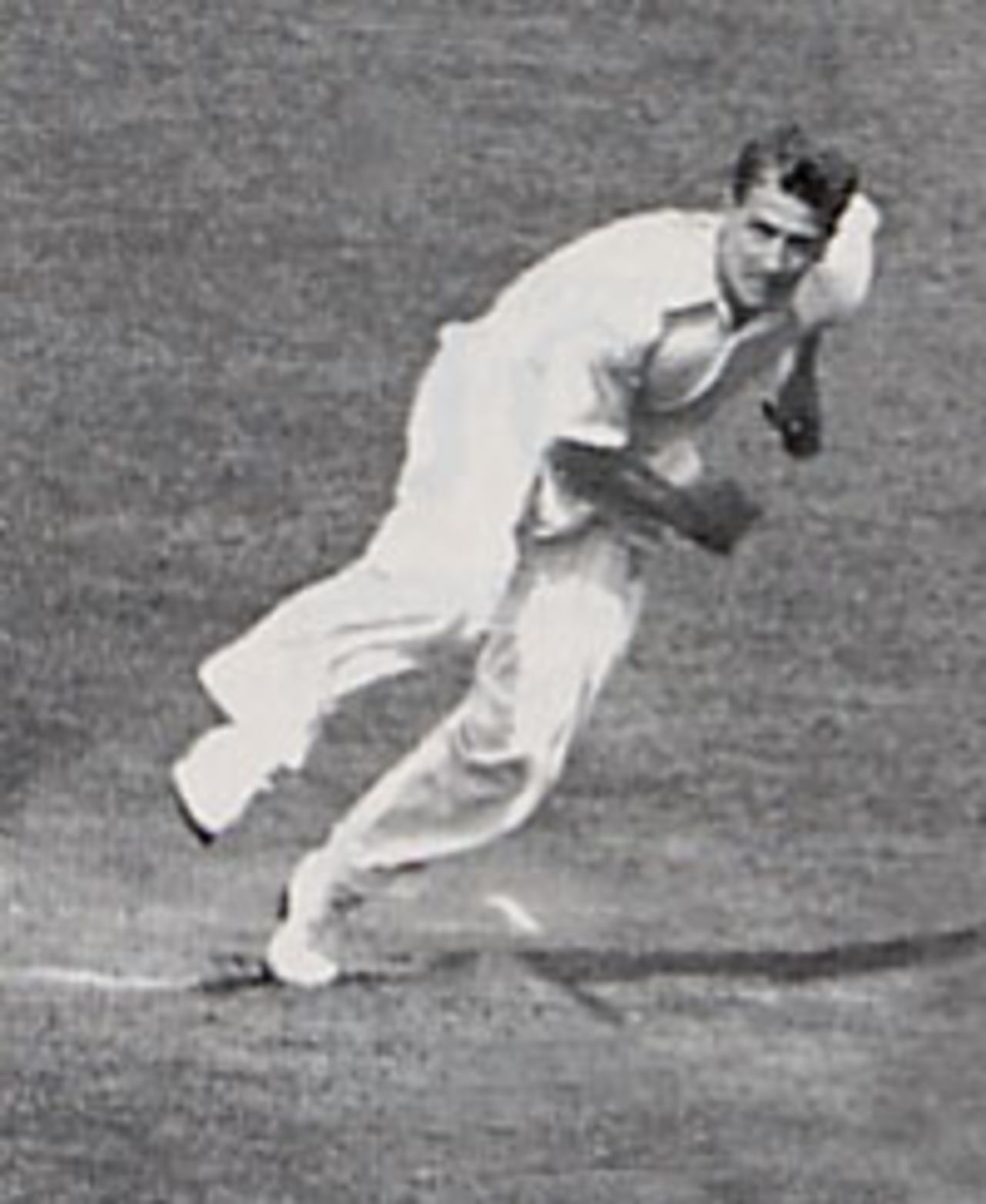 Harold Larwood bowling for Nottinghamshire in 1932