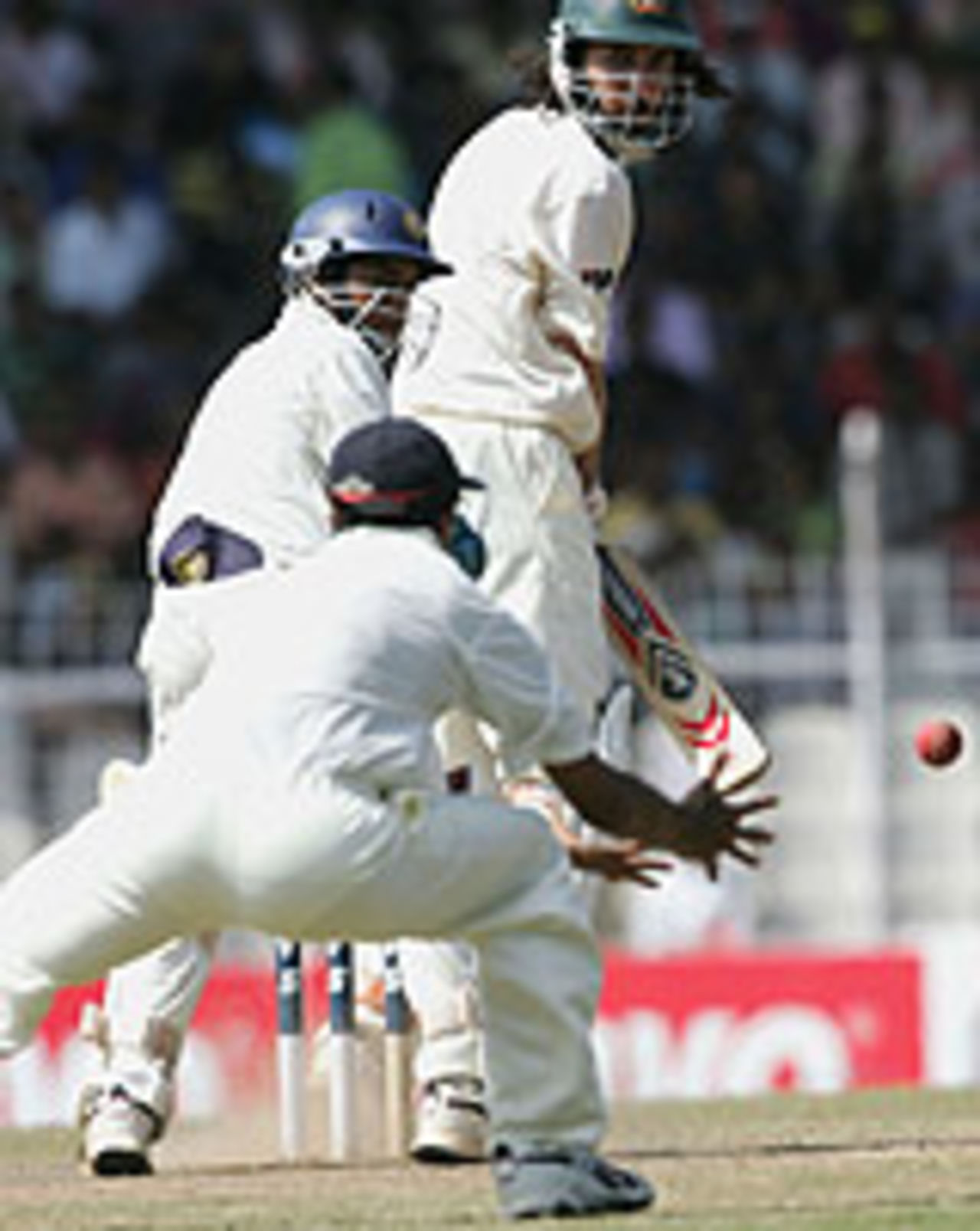 Rahul Dravid snaffles an edge by Jason Gillespie, India v Australia, 2nd Test, Chennai, 4th day, October 17, 2004