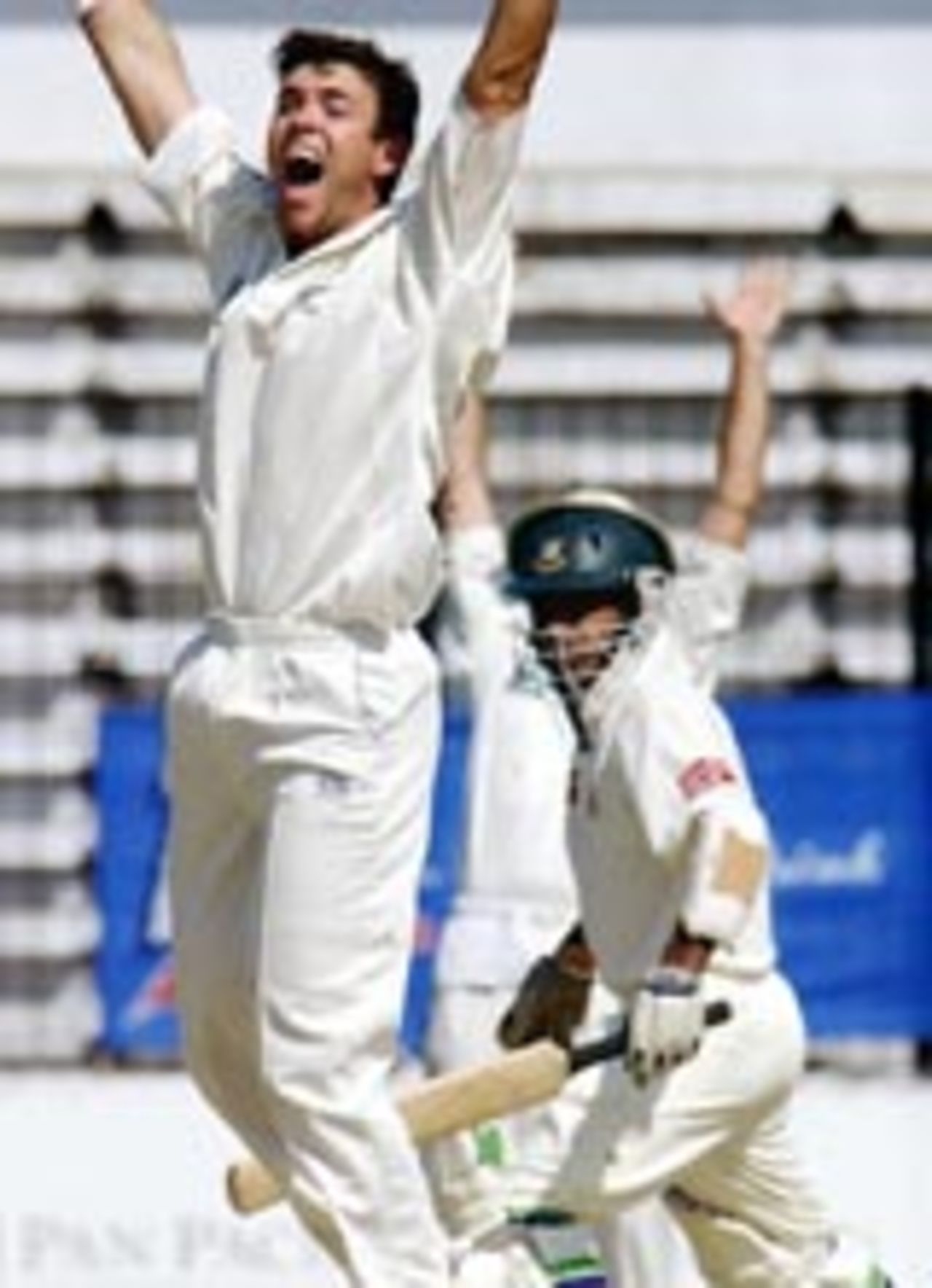 James Franklin appealing for an lbw verdict against Tareq Aziz, Bangladesh v New Zealand, 1st Test, Dhaka, 2nd day, October 20, 2004