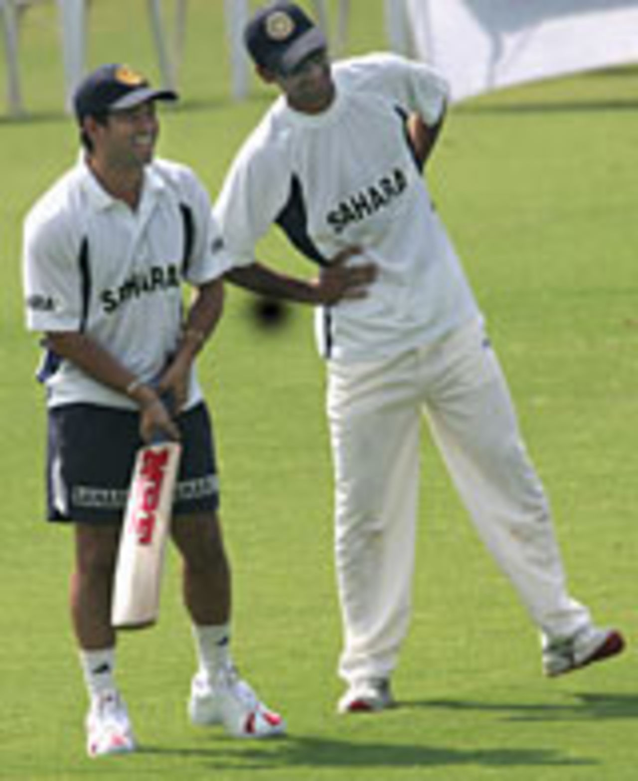Sachin Tendulkar relaxes in the nets in the build-up to the Nagpur Test, October 24, 2004