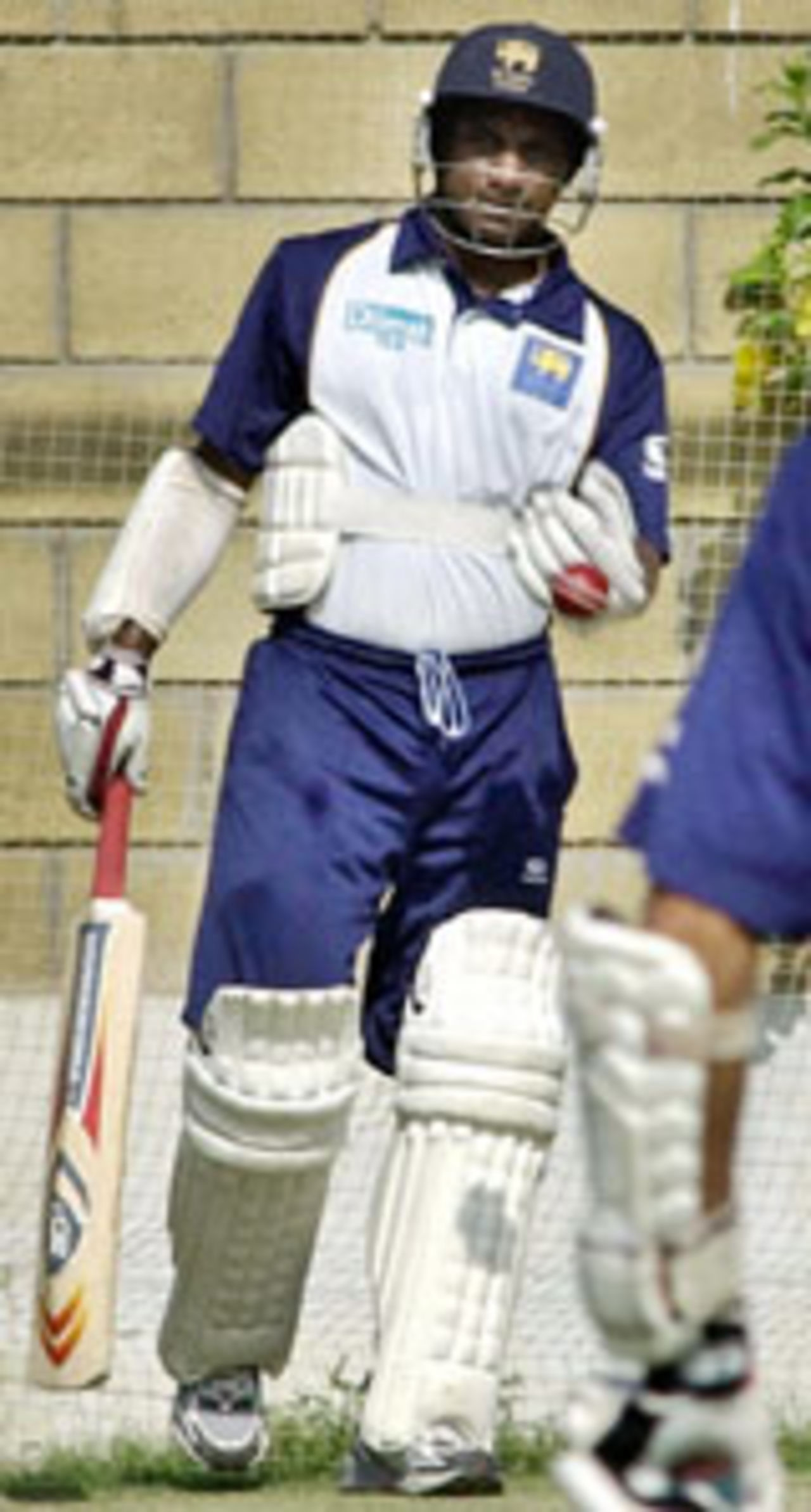 Sanath Jayasuriya at practice before the second Test in Karachi, October 2004