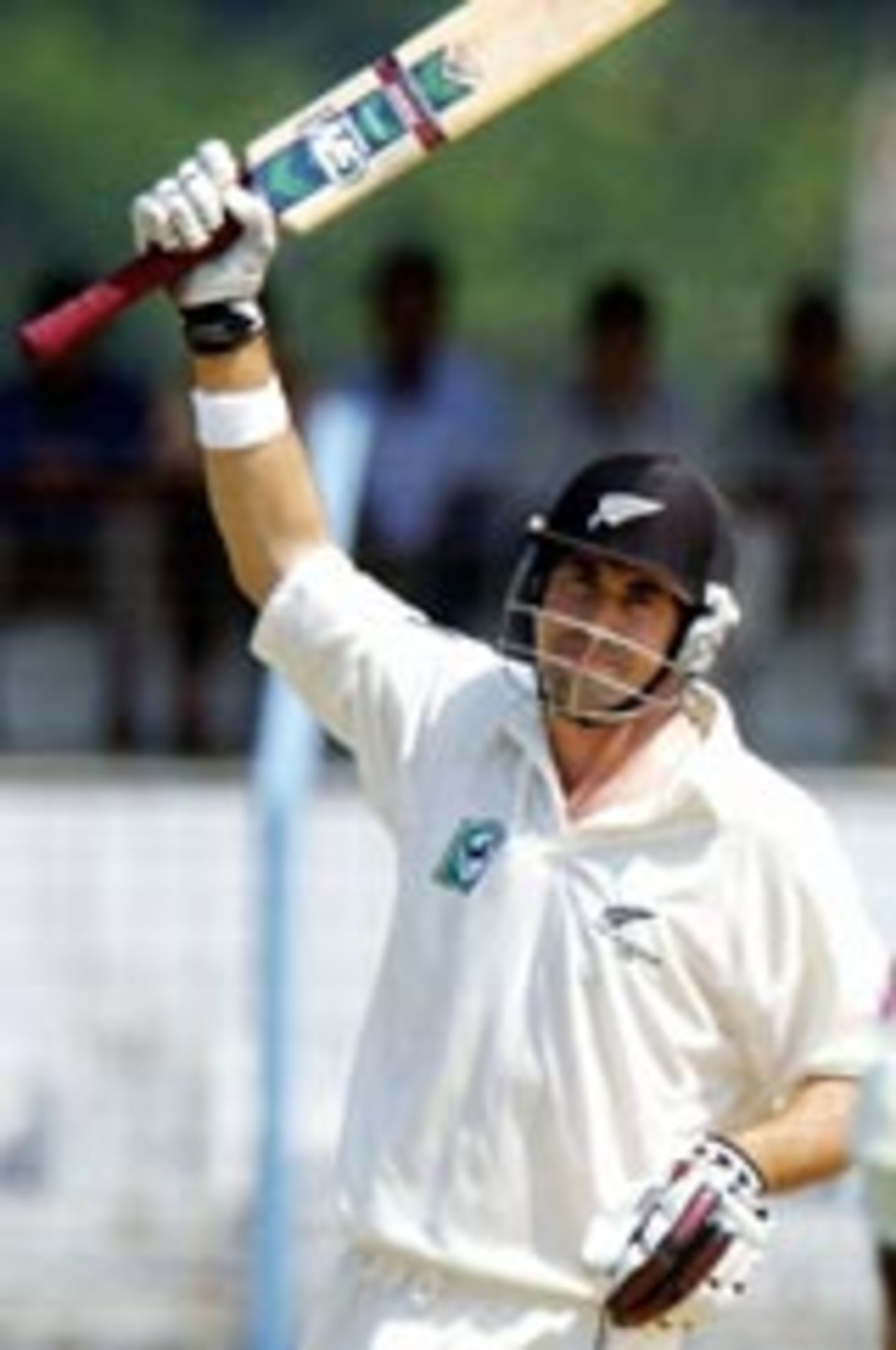 Stephen Fleming raises bat to acknowledge his double-hundred, Bangladesh v New Zealand, 2nd Test, Chittagong, October 27, 2004
