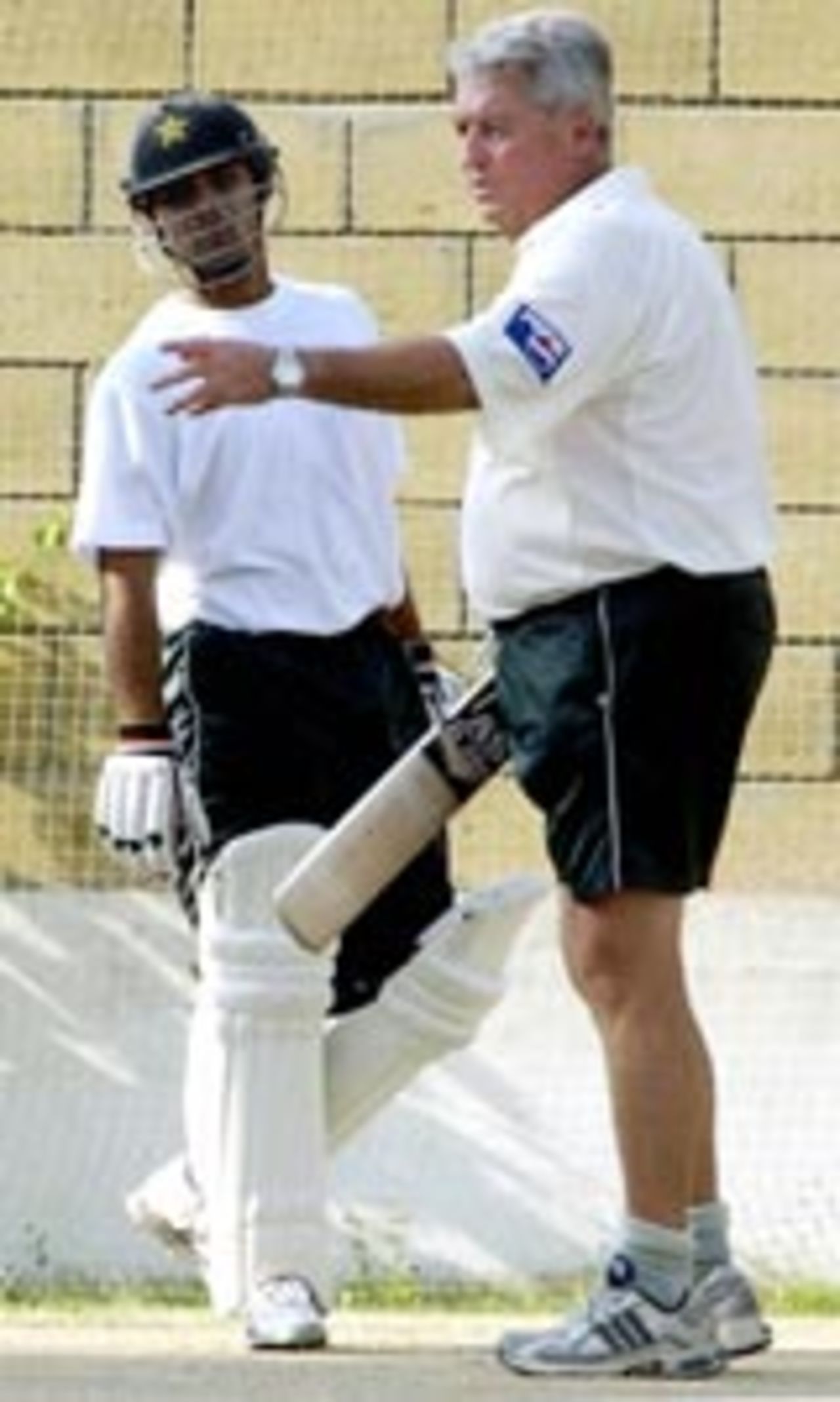 Bob Woolmer and Imran Farhat in the nets, Pakistan v Sri Lanka, 2nd Test, Karachi, October 27, 2004