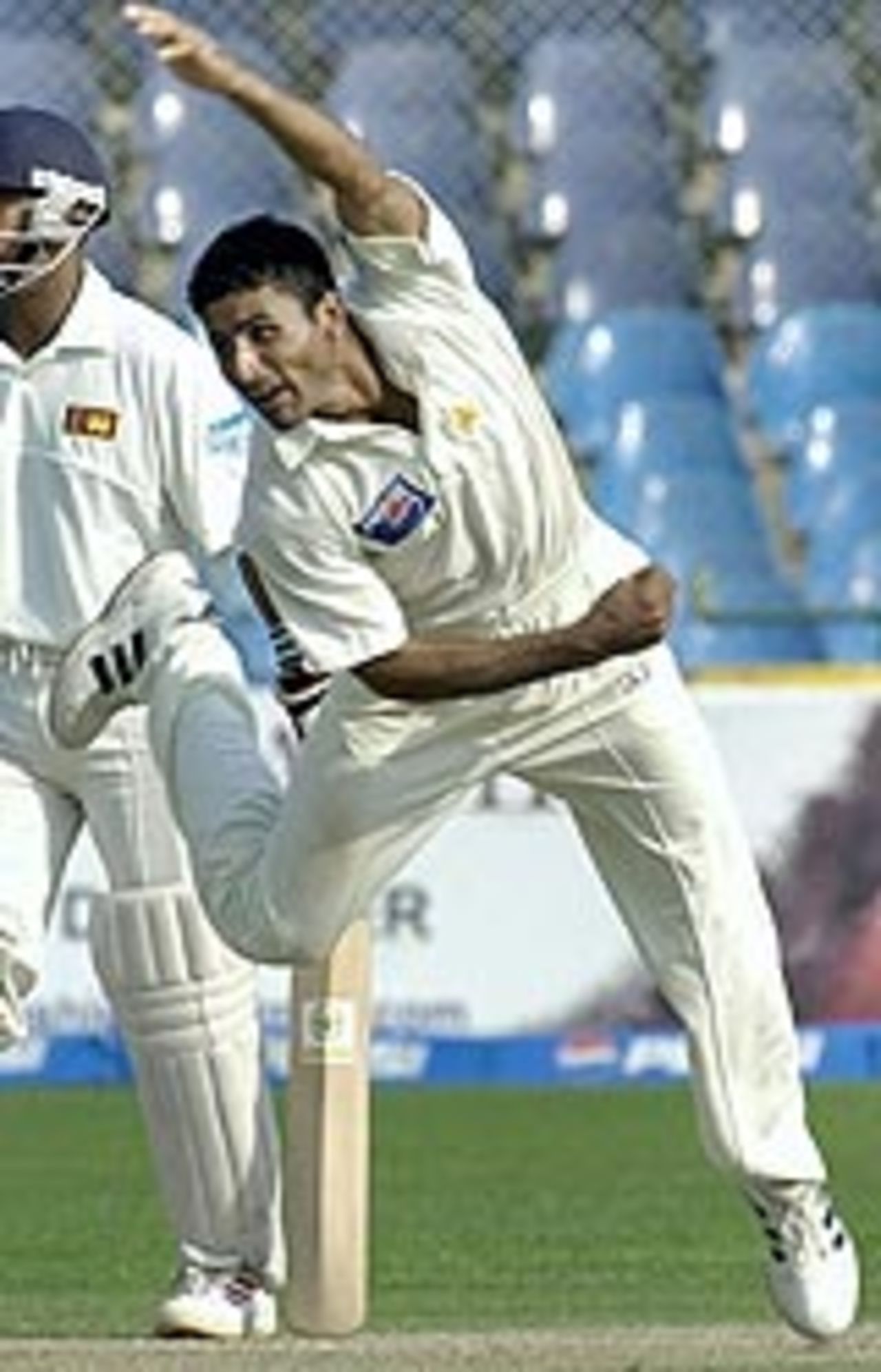 Abdul Razzaq completes his bowling stride, Pakistan v Sri Lanka, 2nd Test, Karachi, 1st day, October 28, 2004