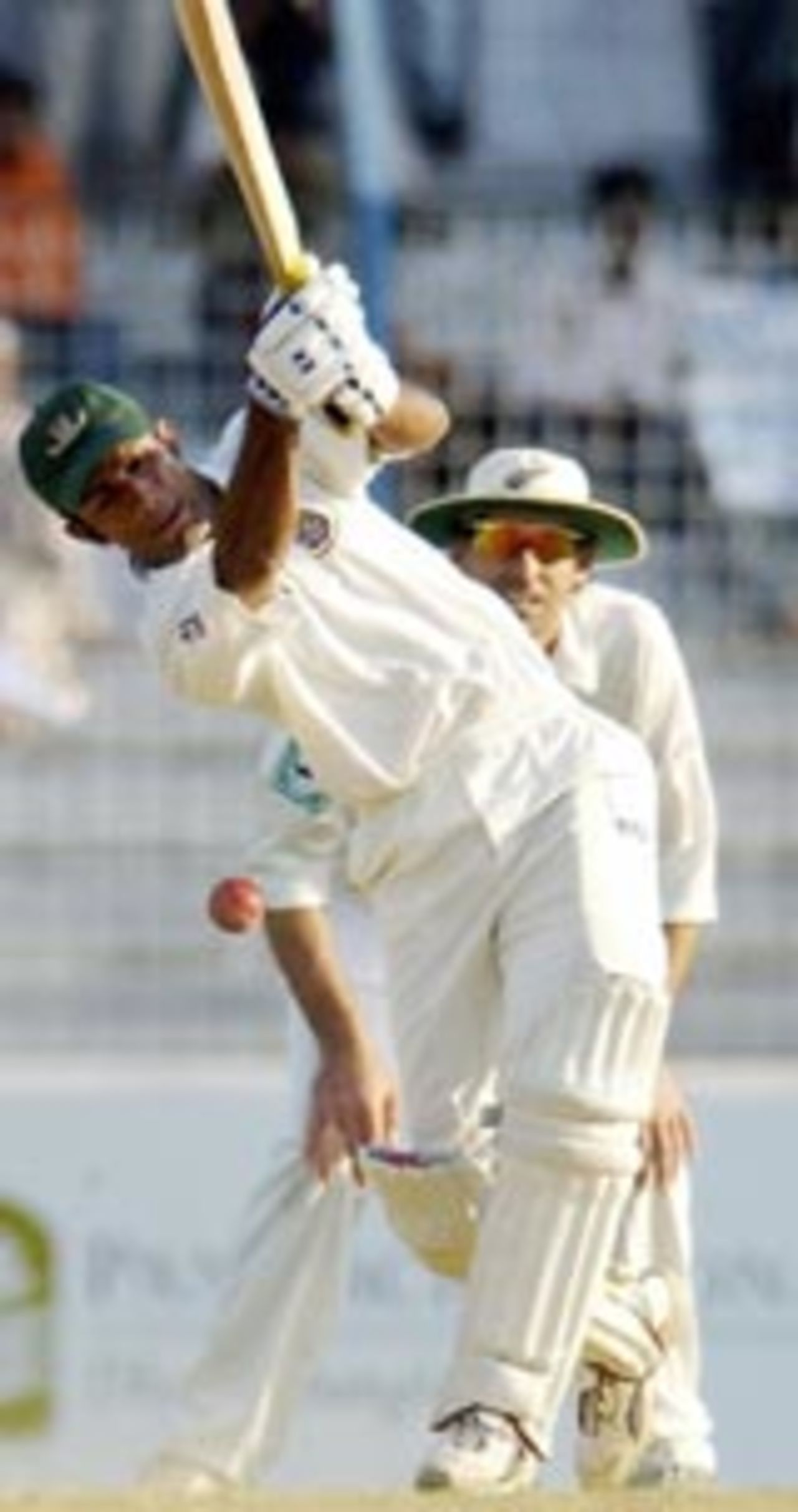 Khaled Mashud on the drive, Bangladesh v New Zealand, 2nd Test, 3rd day, Chittagong, October 29, 2004