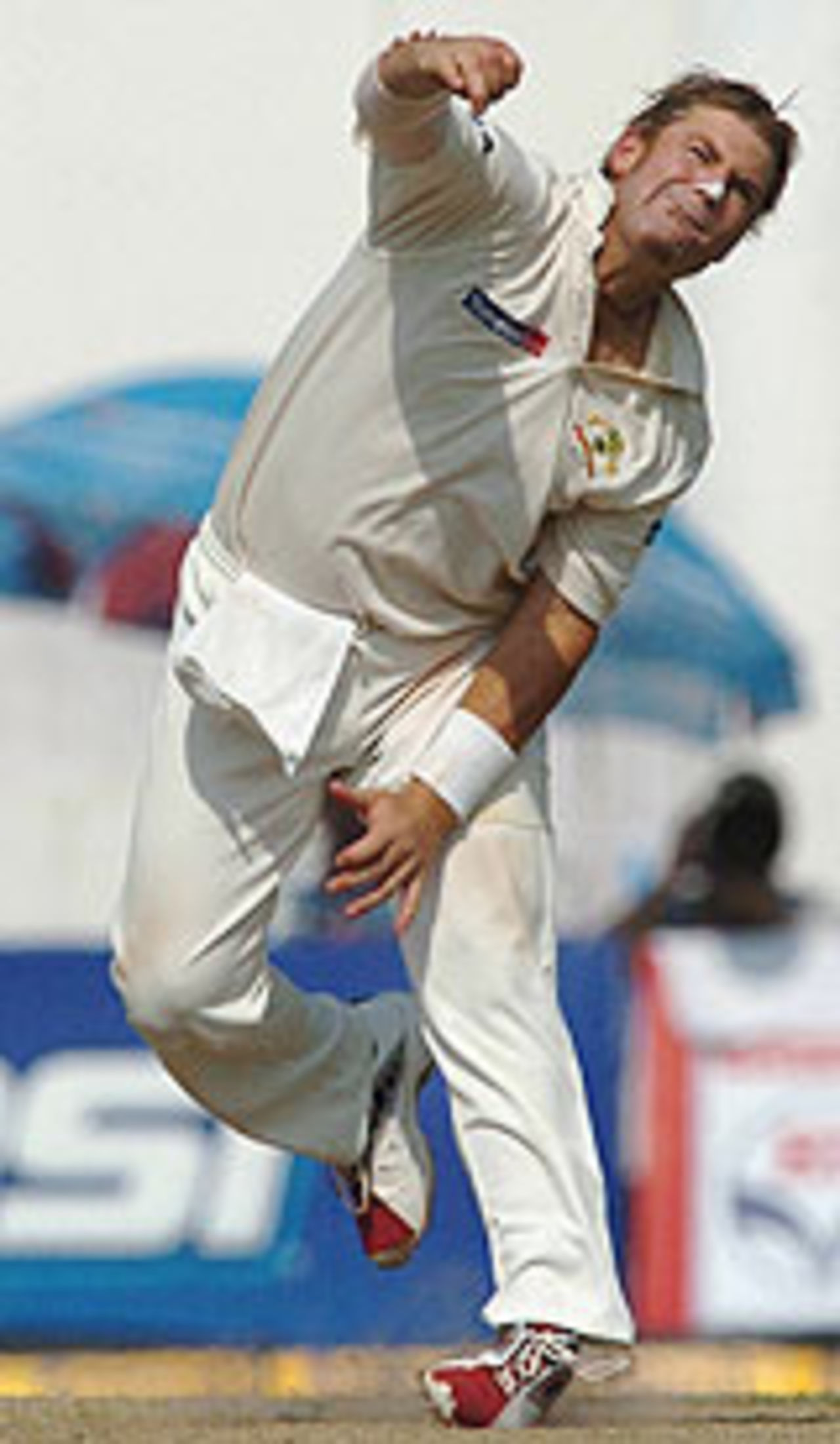 Shane Warne in action , India v Australia, 3rd Test, Nagpur, 4th day, October 29, 2004