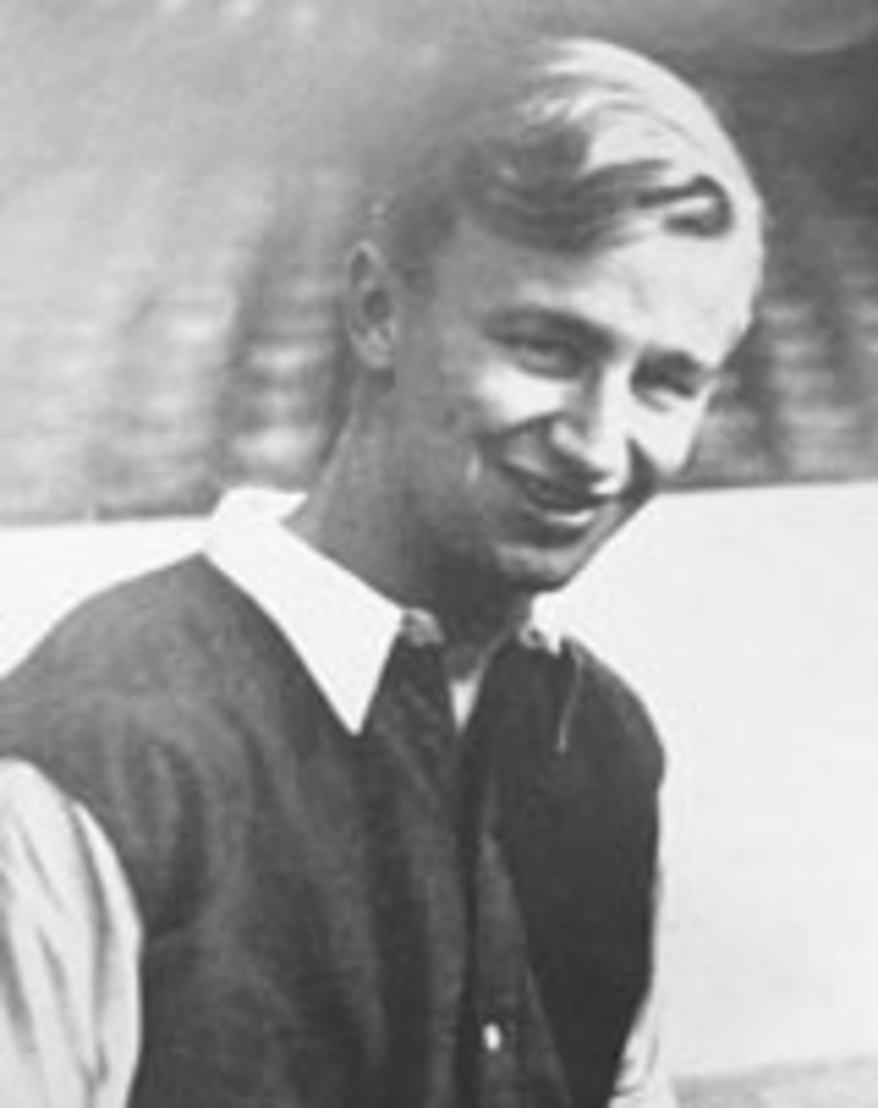 Arthur Milton - footballer