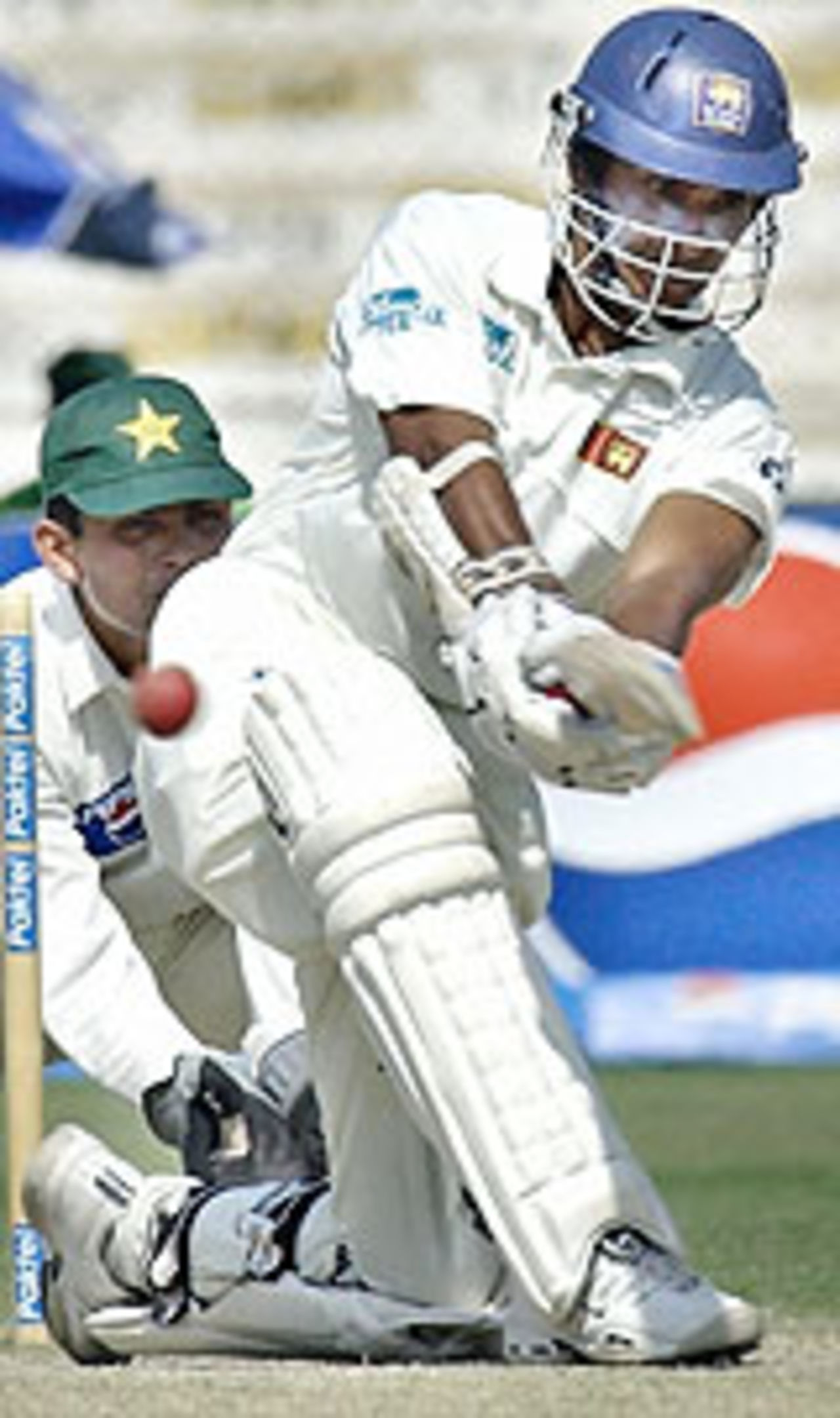 Kumar Sangakkara sweeps one away, Pakistan v Sri Lanka, 2nd Test, Karachi, 4th day, October 31, 2004