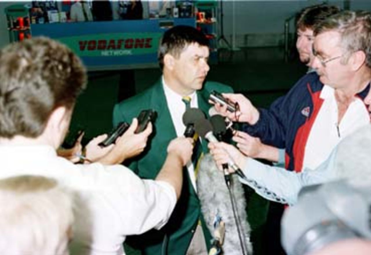 Manager Alan Jordaan speaks with the local press on arrival at Perth International Airport. Friday November 21st 1997.