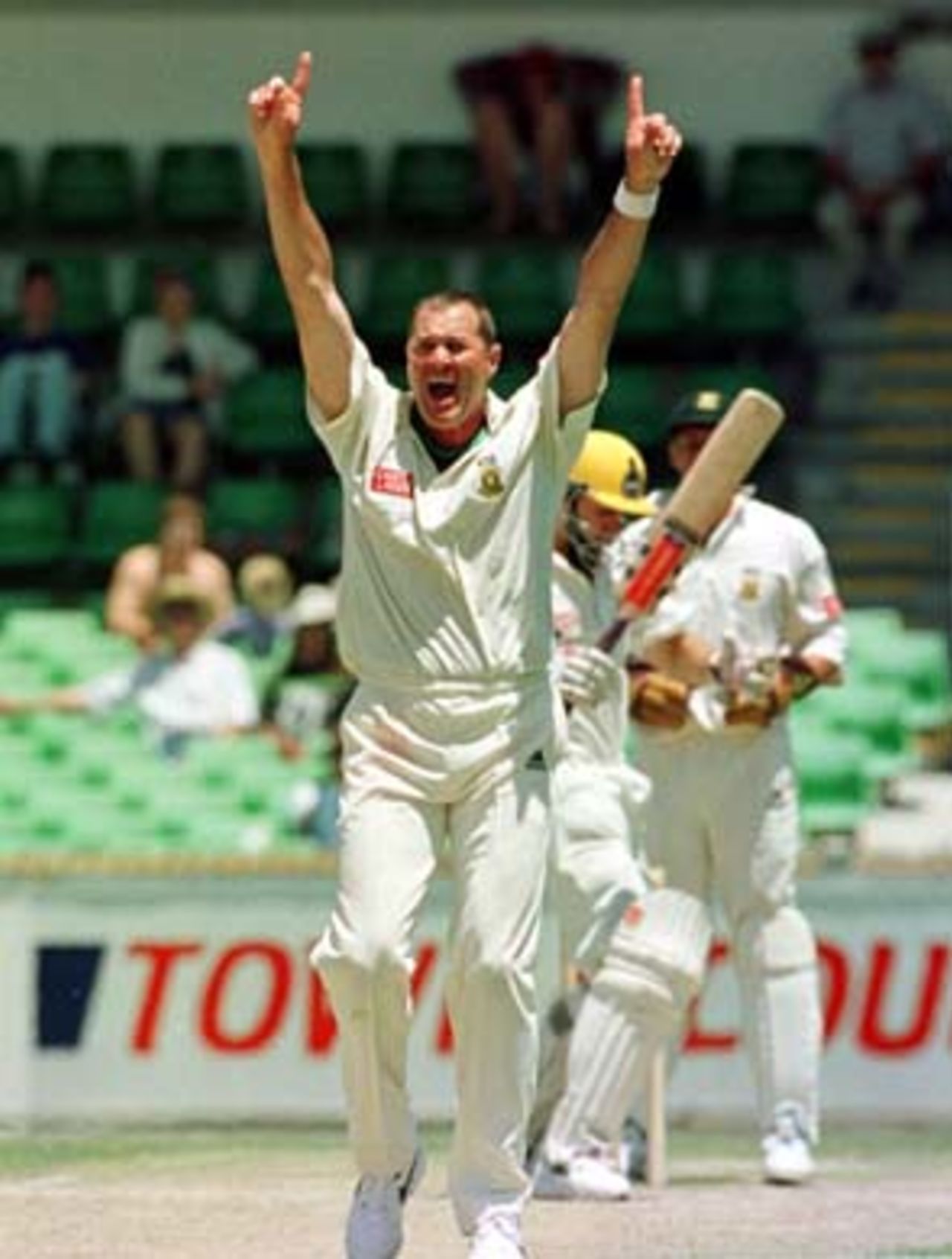 Pat Symcox appeals without success for LBW. South Africa v Western Australia at the WACA, Perth, Day 3, Saturday November 29th 1997