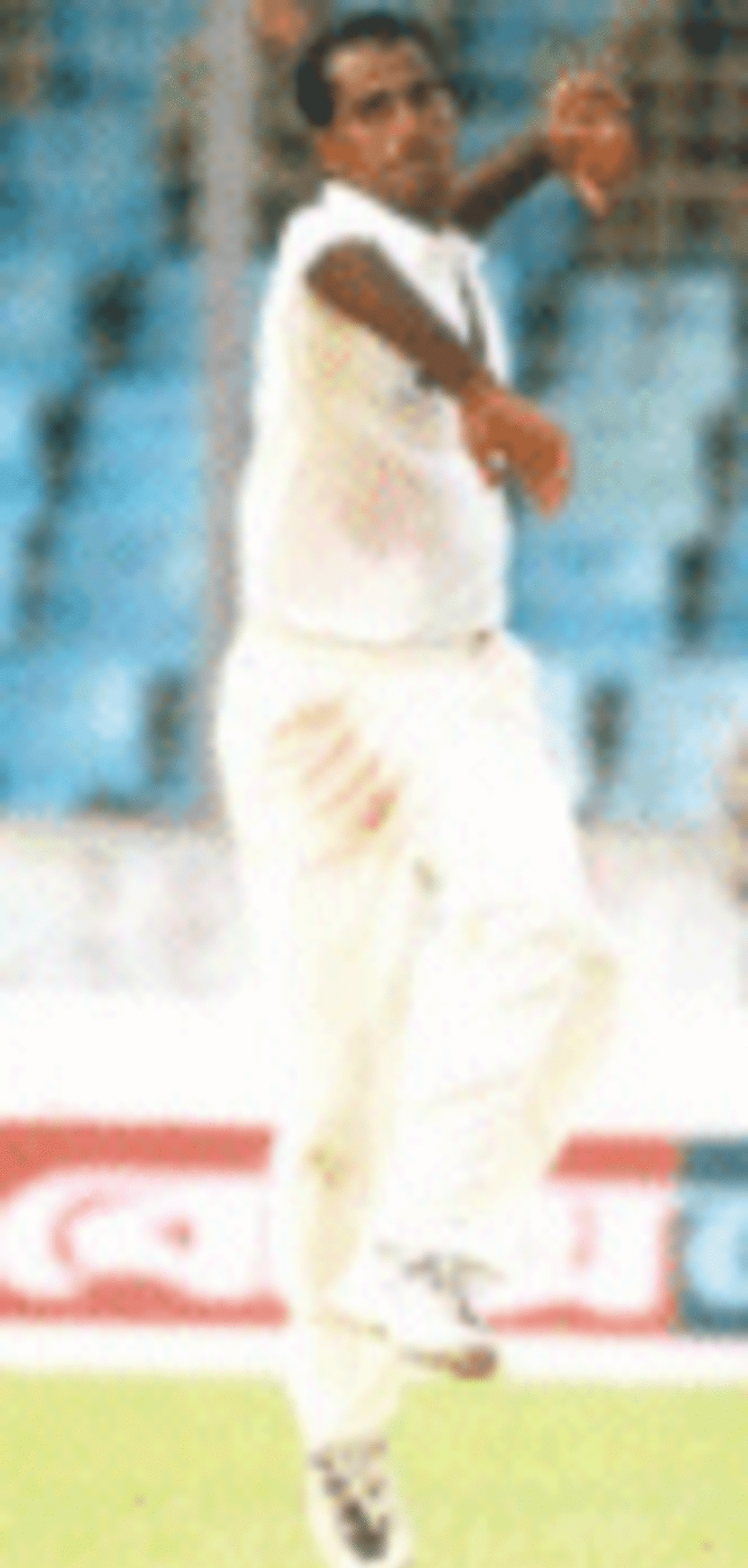 Enamul Hoque in his deliver stride