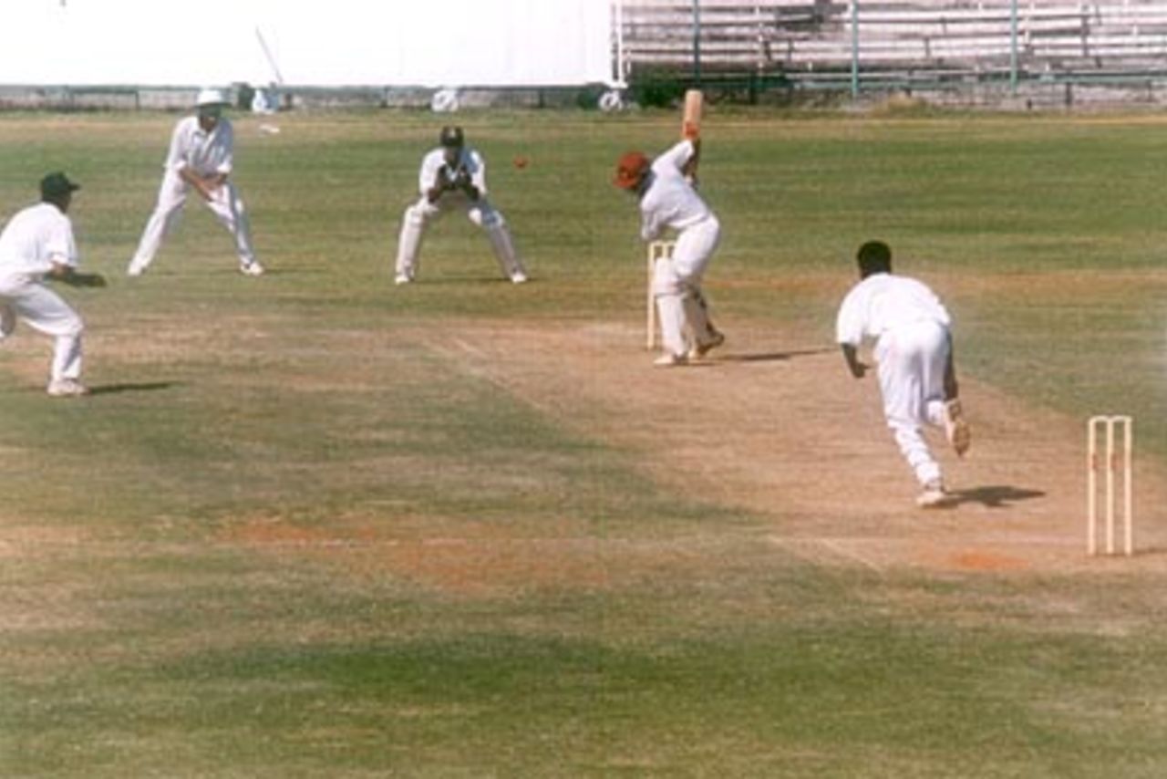 Varun Girilal lets one through to the keeper off Gokulakrishna, Ranji Trophy South Zone League 1999/00, Tamil Nadu v Kerala at MA Chidambaram Stadium, Chennai, 15-18 Nov 1999
