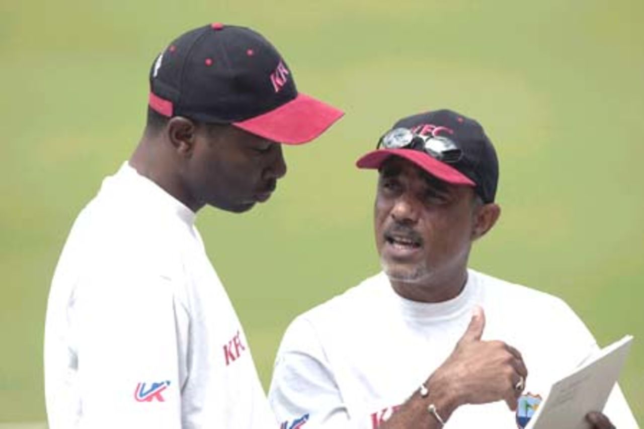 6 Nov 2000: Roger Harper coach and Jeffrey Dujon asssistant coach of the West Indies during the team training sesion today at the WACA cricket ground, as the West Indies in prepere for the up coming test series against Australia. WACA, Perth , Australia.