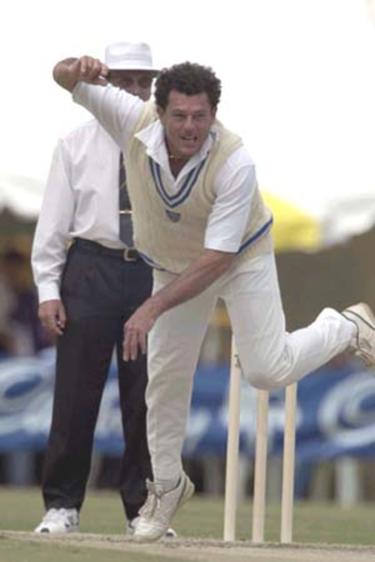 07 Nov 2000: Mike Whitney for the Chairman's XI in the match between the Australian Cricket Board's Chairman's XI and the West Indies at LilacHill in Perth, Australia.