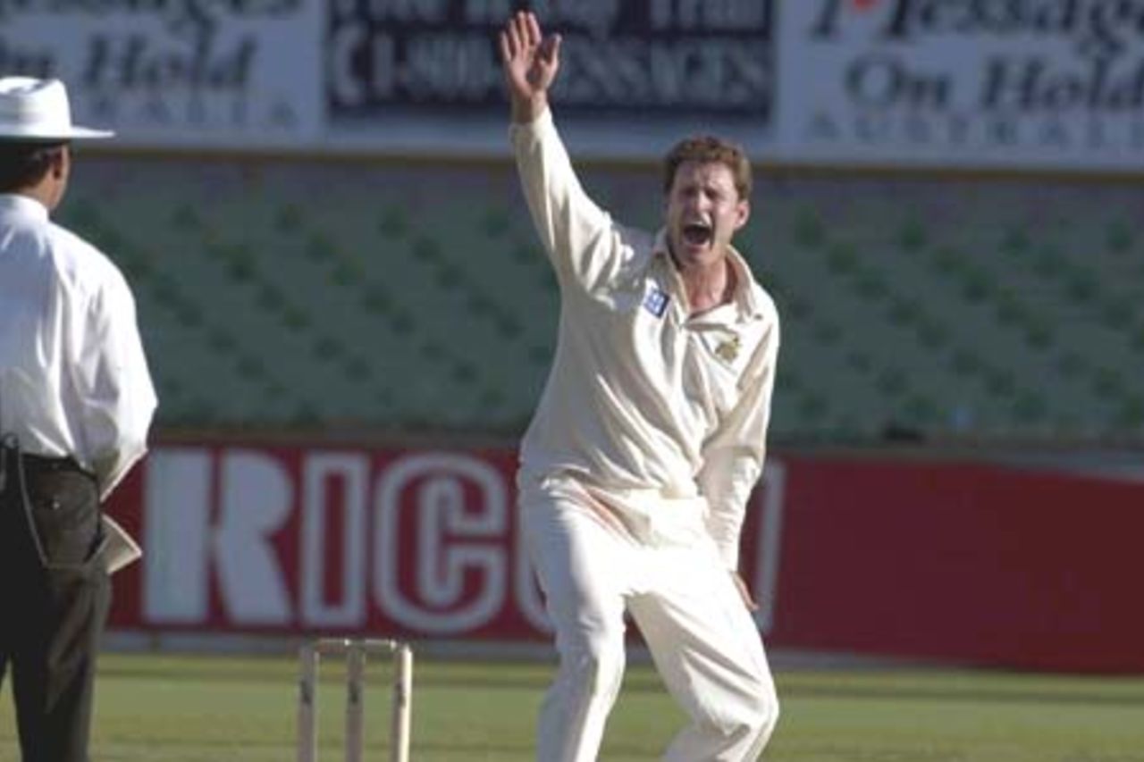 11 Nov 2000: Tom Moody for Western Australia appeals for an LBW descision against Sherwin Campbell of the West Indies in the match between the Western Warriors and the West Indies at the WACA ground in Perth, Australia. DIGITAL IMAGE.