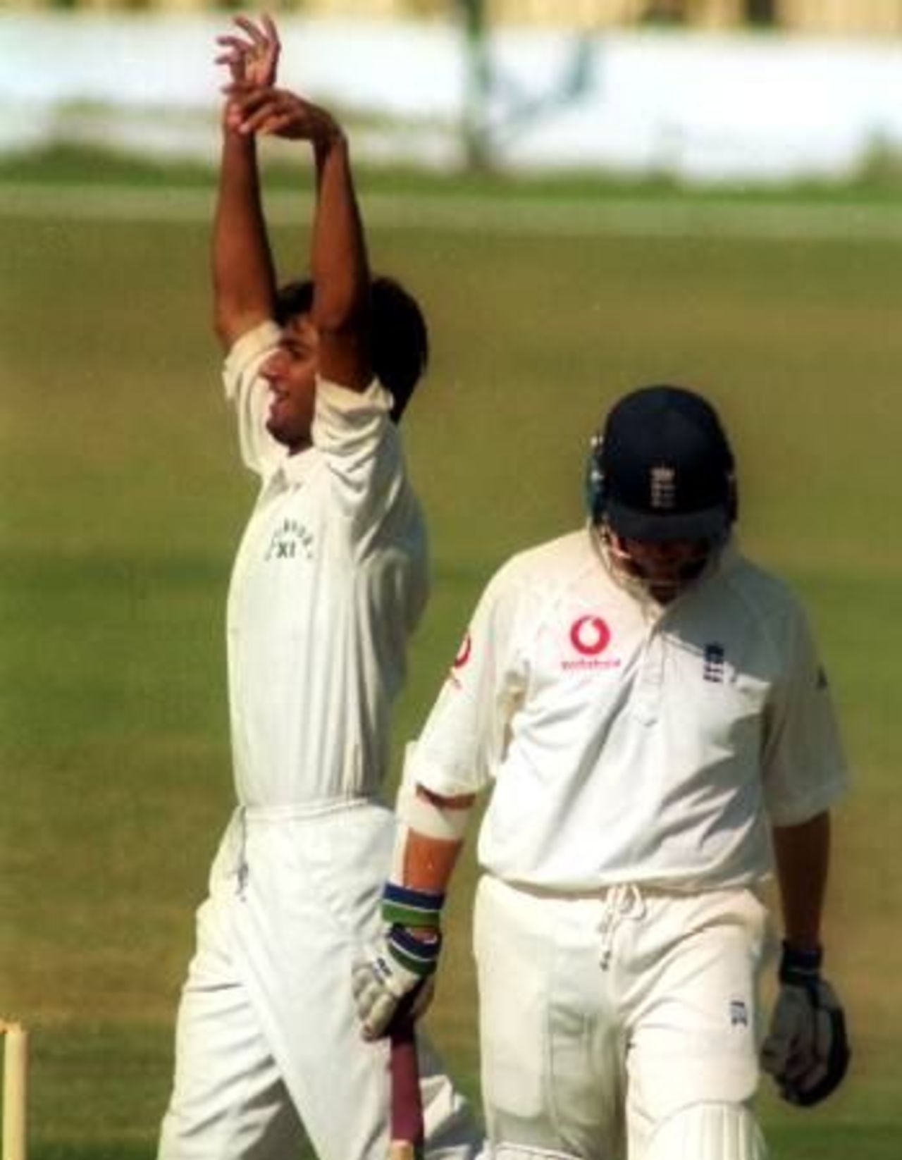 Kashif celebrates the wicket of Trescothick on the 4th day, Governor's XI v England XI at Peshawar, 8-11 Nov 2000
