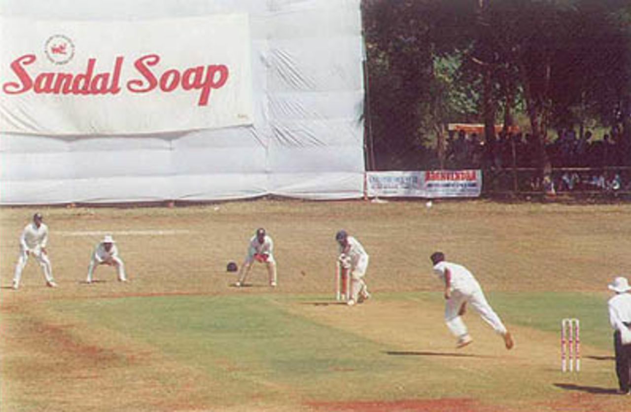 Venu Gopal Rao faces a ball from B Akhil, Ranji Trophy South Zone League, 2000/01, Karnataka v Andhra, Union Gymkhana Ground, Belgaum, 15-18 November 2000 (Day 1).