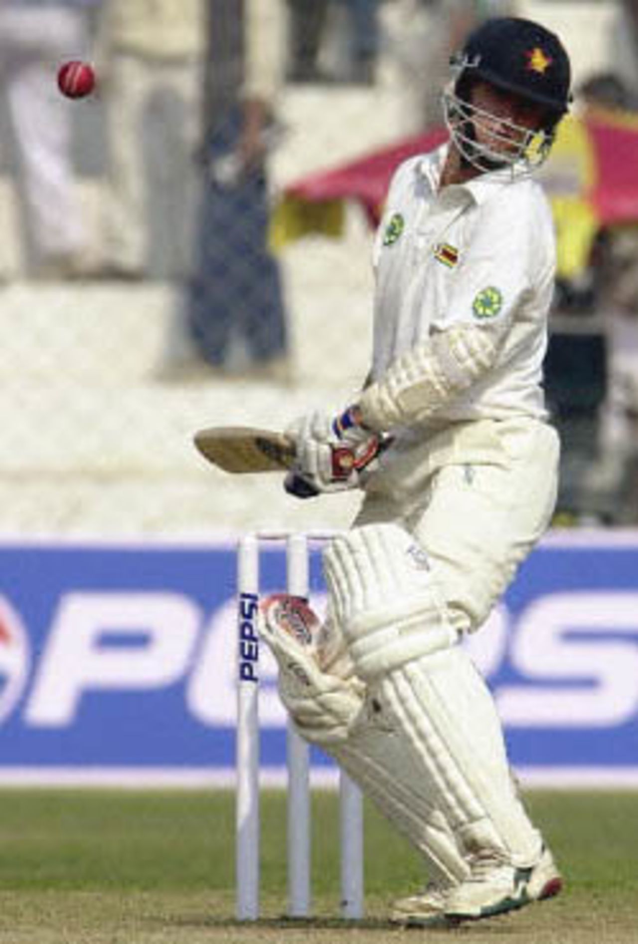 Carlisle pulls away from a short ball, Zimbabwe in India, 2000/01, 1st Test, India v Zimbabwe, Feroz Shah Kotla, Delhi, 18-22 November 2000 (Day 1).