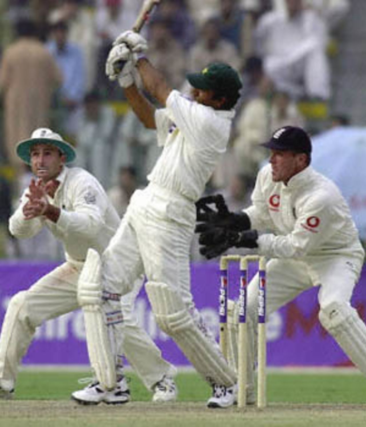 Saeed Anwar pulls the ball to the ropes, England in Pakistan, 2000/01, 1st Test, Pakistan v England, Gaddafi Stadium, Lahore, 15-19 November 2000 (Day 3).