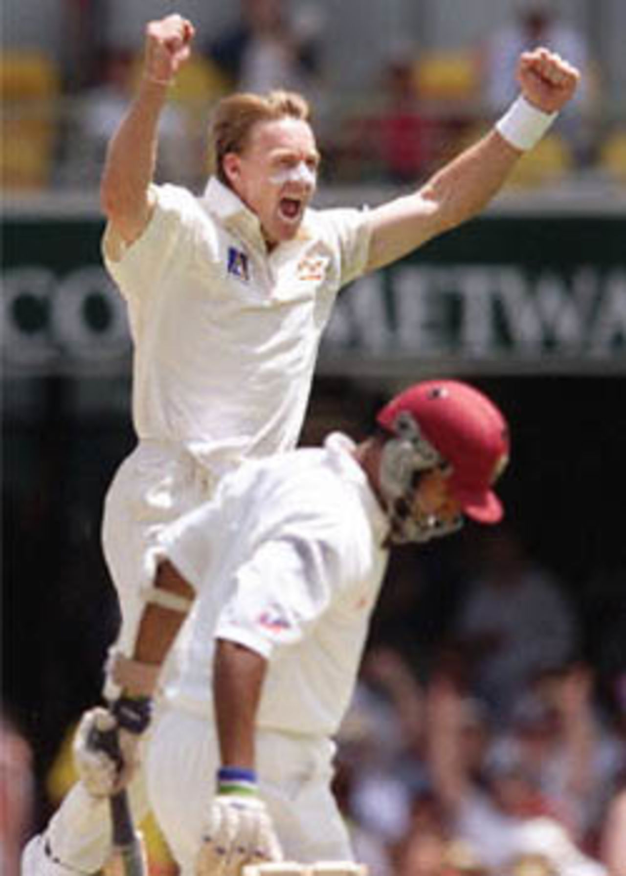 Bichel is elated as Ganga starts his walk back, The Frank Worrell Trophy, 2000/01, 1st Test, Australia v West Indies, Brisbane Cricket Ground, Woolloongabba, Brisbane, 23-27 November 2000 (Day 1).