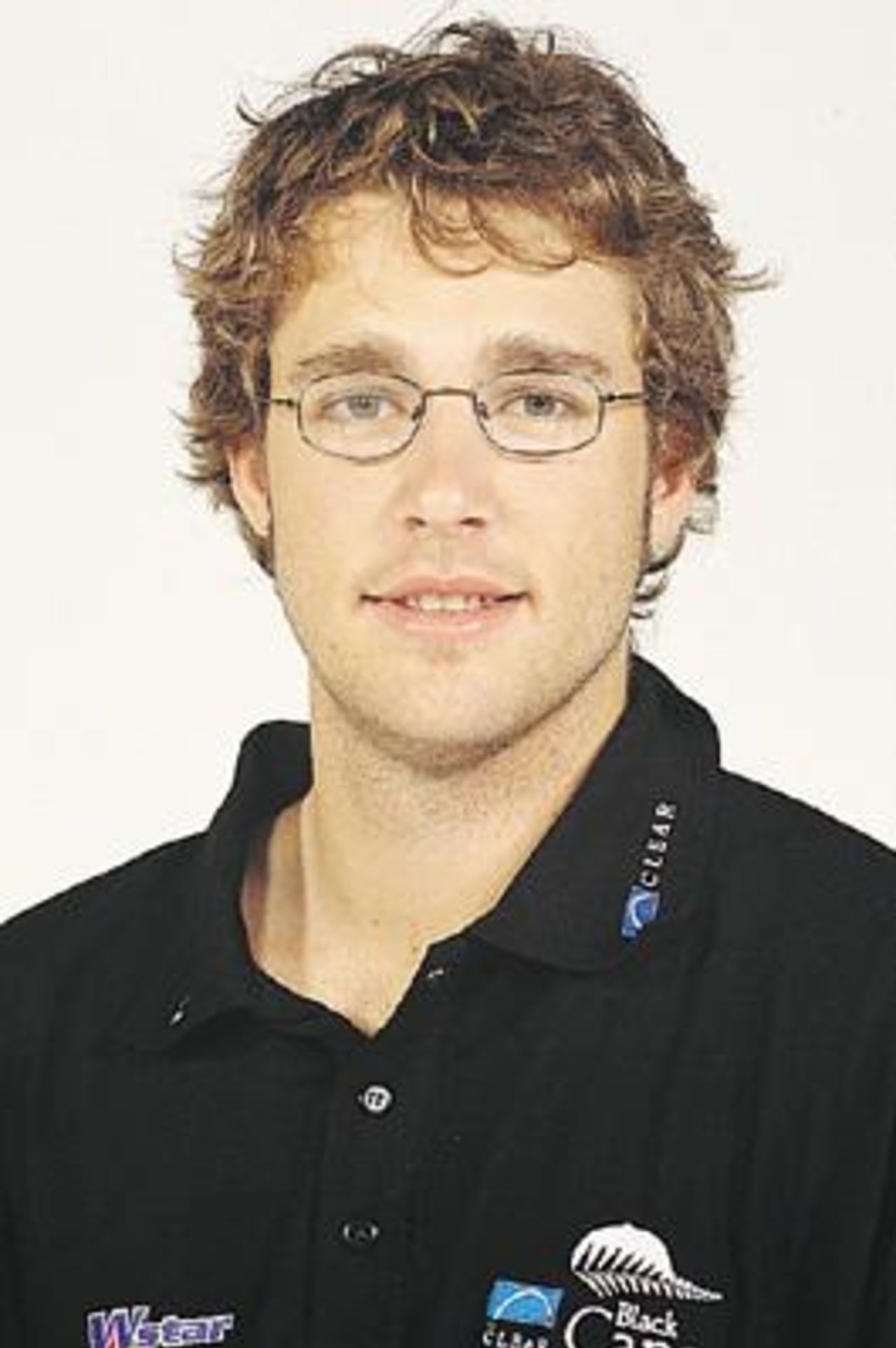 Portrait of Daniel Vettori - New Zealand player in the 2000/01 season