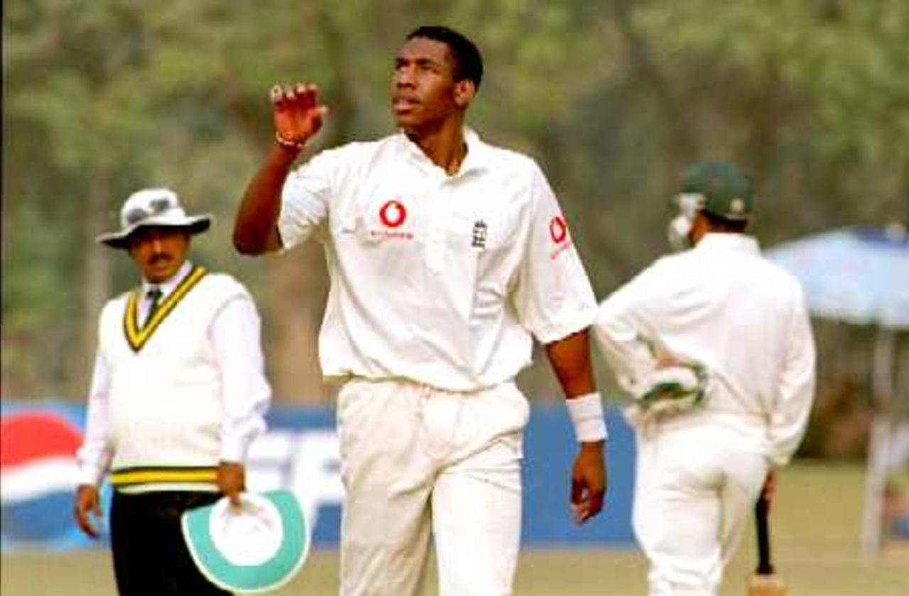 Tudor as he walks to his bowling mark, England v PCB XI at Lahore, 23-25 Nov 2000