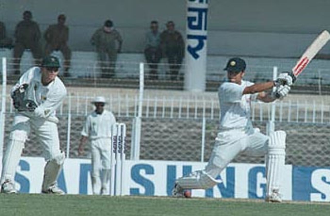 Dravid plays the cut as Andy Flower looks on. Zimbabwe in India 2000/01, 2nd Test, India v Zimbabwe Vidarbha C.A. Ground, Nagpur, 25-29 November 2000 (Day 1)