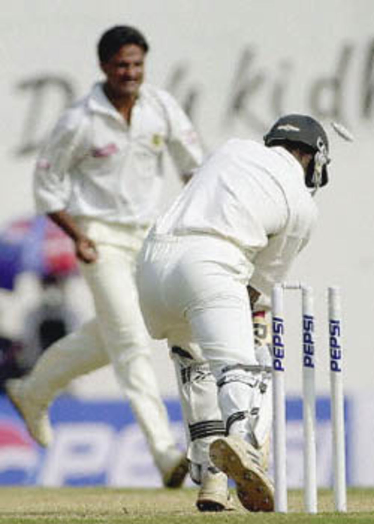 Srinath signals the end of the  Zimbabwean innings by bowling Olonga, Zimbabwe in India, 2000/01, 2nd Test, India v Zimbabwe, Vidarbha C.A. Ground, Nagpur, 25-29 November 2000 (Day 4).