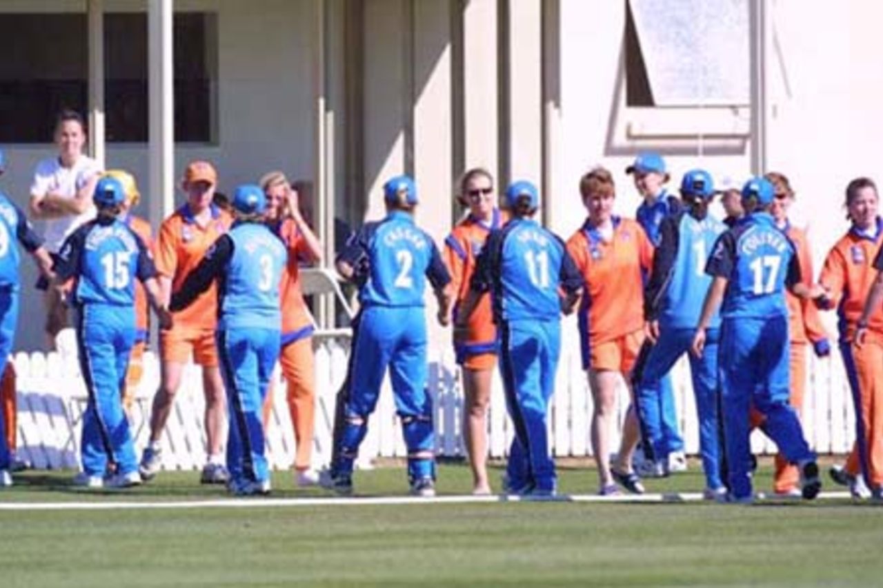 England v Holland, CricInfo Women's World Cup, New Zealand 2000