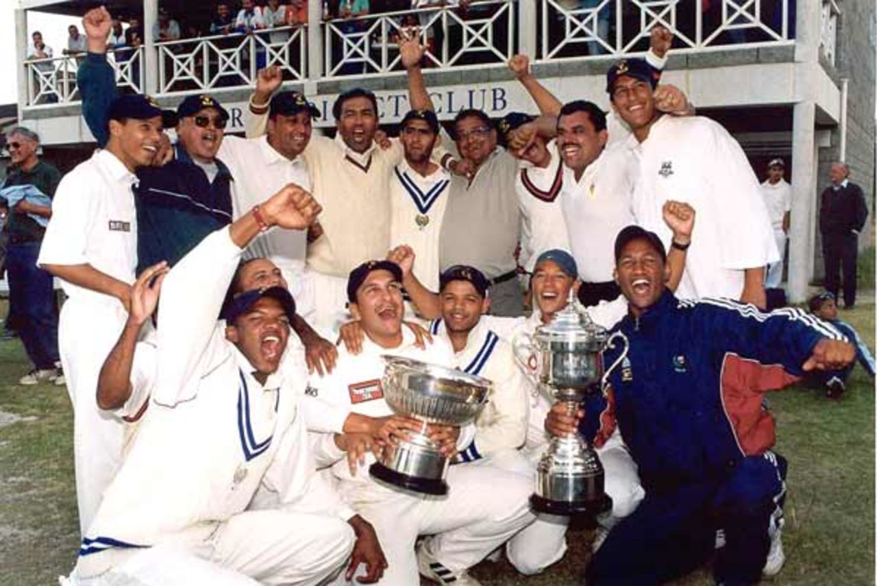 WP Cricket's double champions for 2000-2001 Victoria Cricket Club