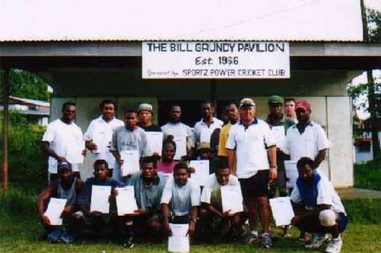 Bruce Nunn with successful participants of Level O coaching course