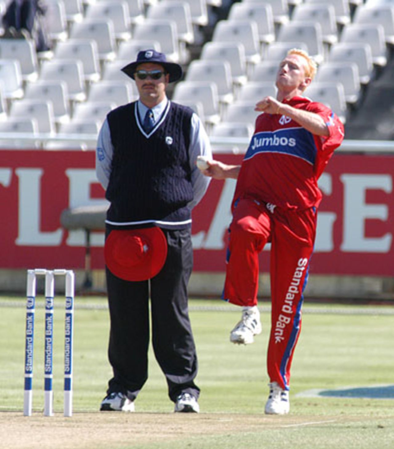 Nantie Haywood prepares to deliver against WP at Newlands