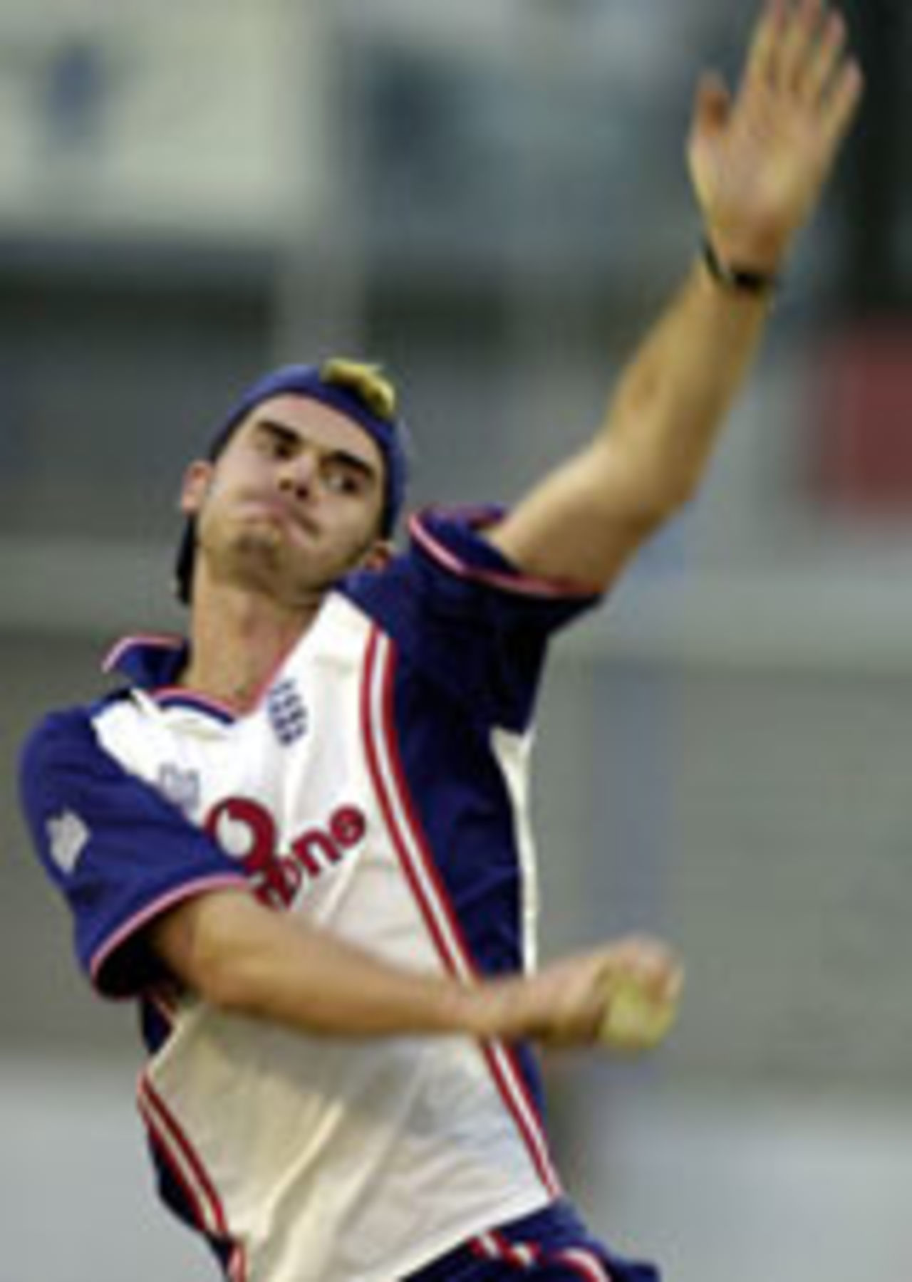 James Anderson bowling in training gear, Chittagong, November 6, 2003