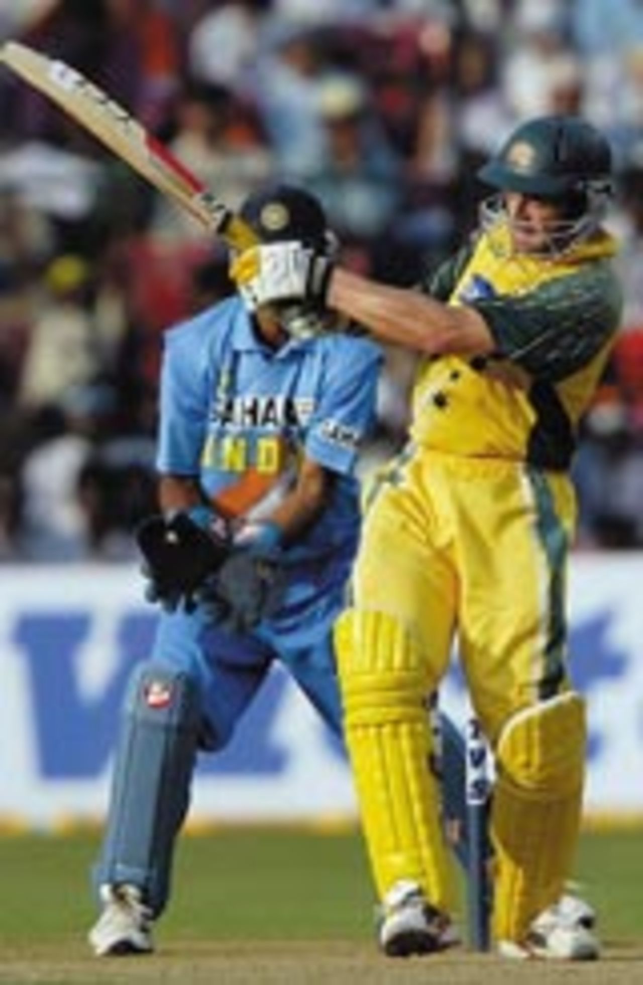 Adam Gilchrist plays the pull shot, India v Australia, TVS Cup, Bangalore, November 12, 2003