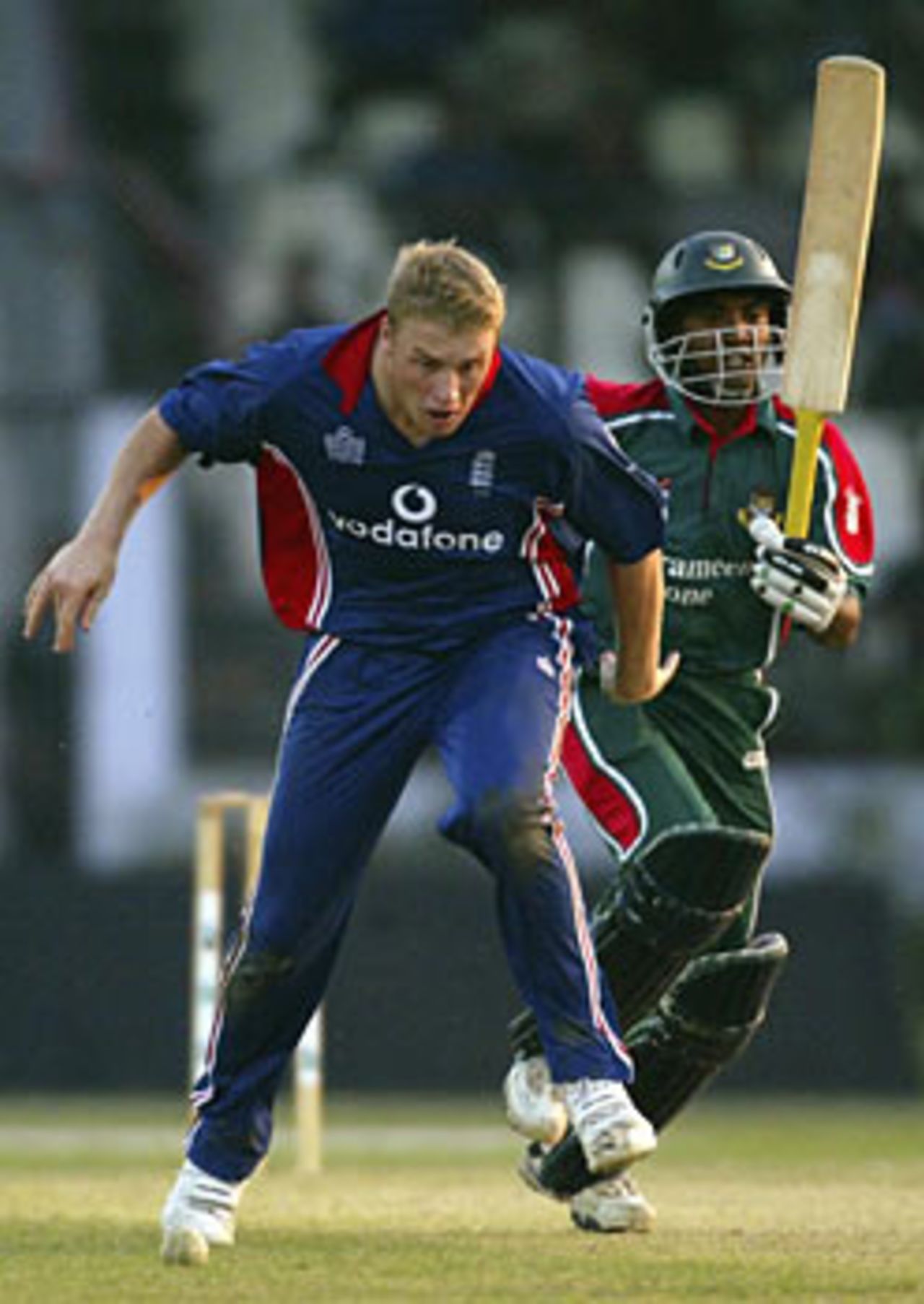 Andrew Flintoff scrambles to prevent Khaled Mahmud taking a quick single, Bangladesh v England, Dhaka, November 12, 2003