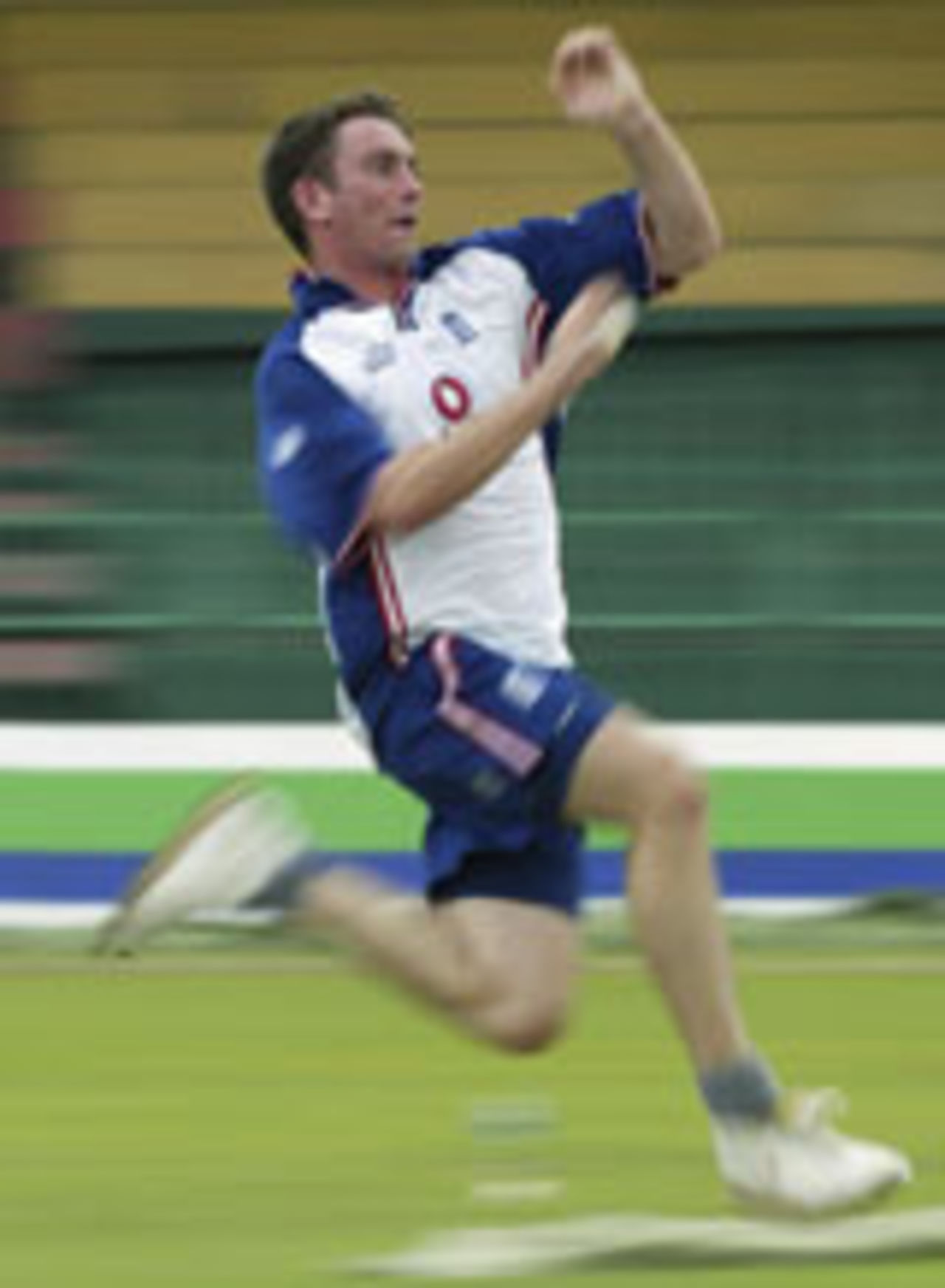 James Kirtley bowling in practice gear ahead of the 2nd ODI, Sri Lanka v England, Colombo, November 20, 2003