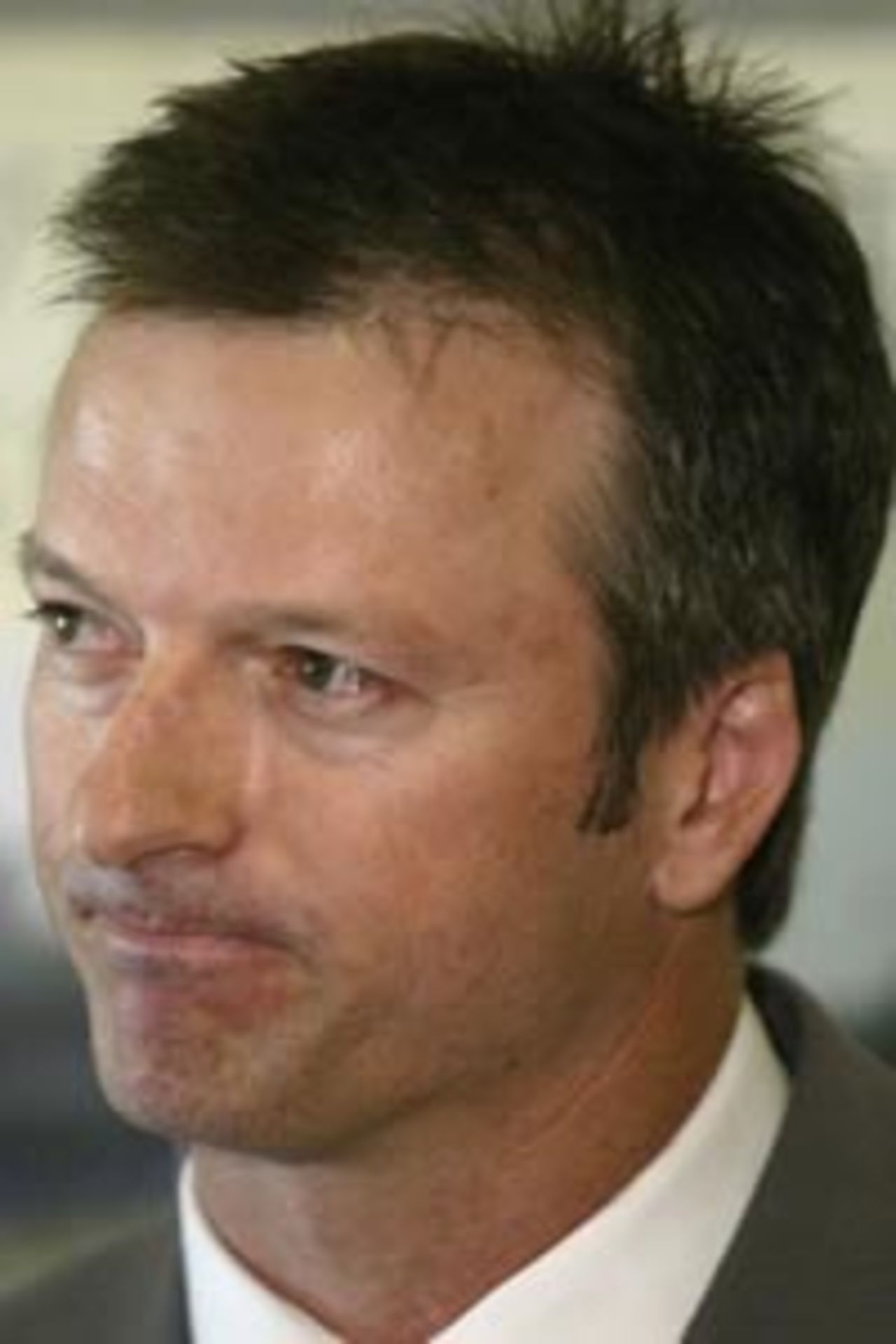 Steve Waugh speaks to media during the Steve Waugh 'Never Say Die' book launch at the Sydney Cricket Ground on October 29, 2003 in Sydney, Australia.
