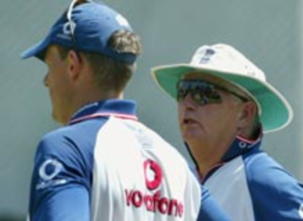 Ashley Giles and Duncan Fletcher plot success in Colombo against the SLCP XI