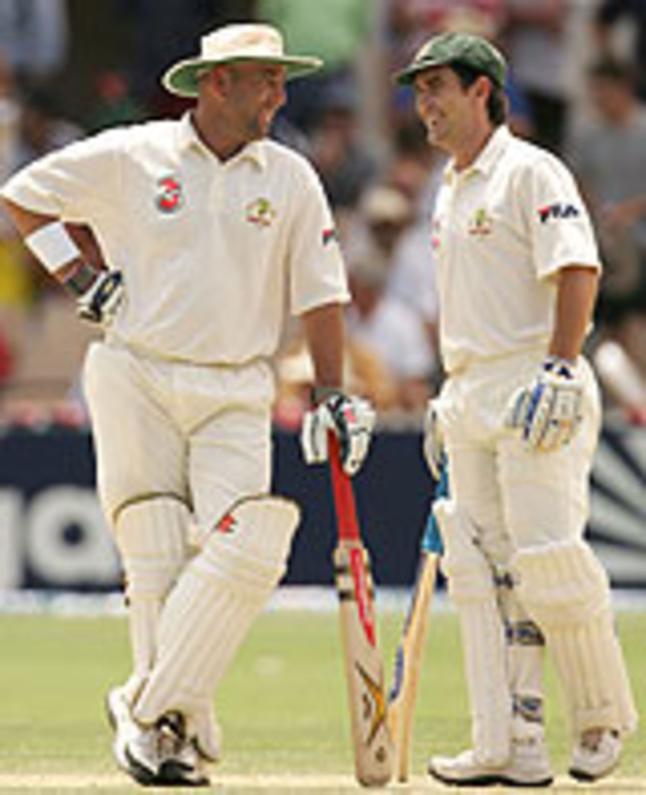 Justin Langer and Darren Lehmann extend their fourth-wicket partnership, as Australia extend their dominance of the second Test against New Zealand, Adelaide, November 25, 2004