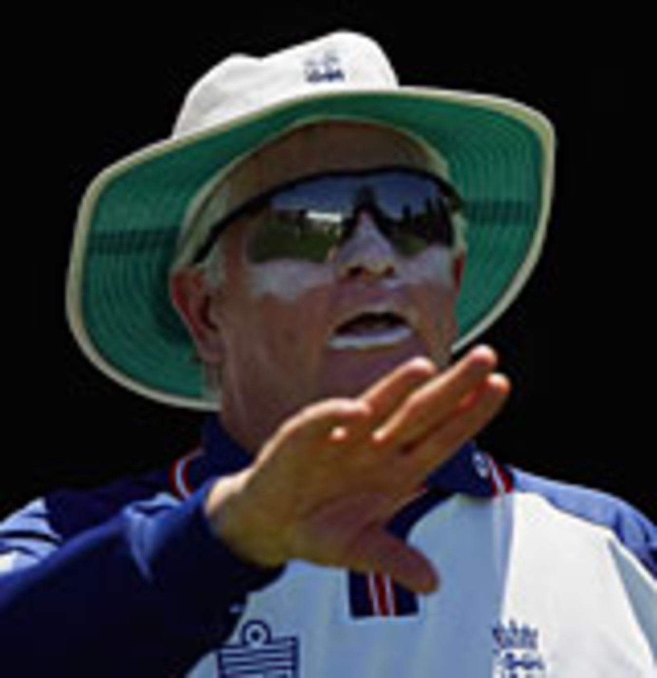 Duncan Fletcher during a practice session, Harare, November 30 2004