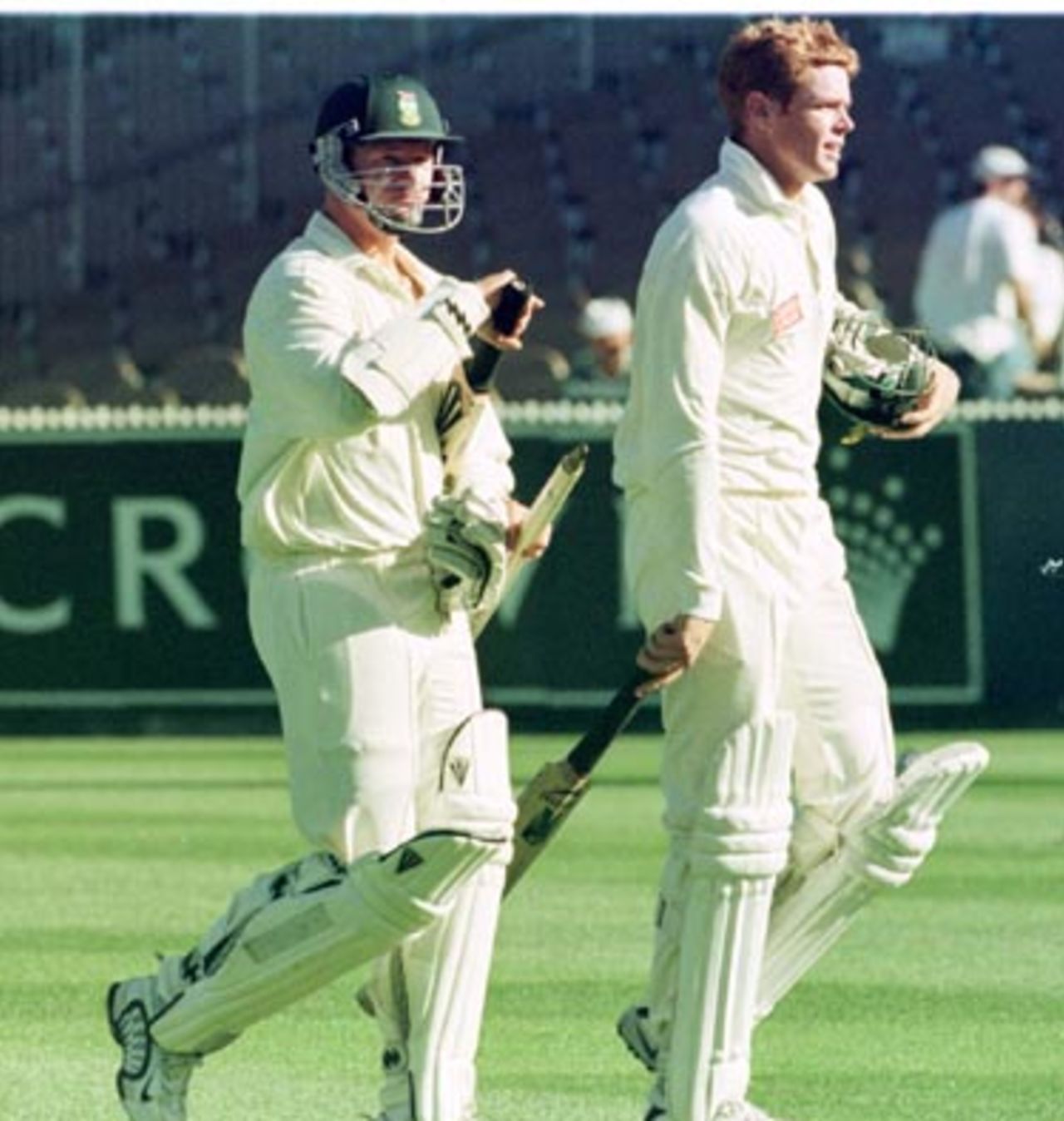 Lance Klusener and Shaun Pollock walk off after drawing the match at the end of the final day of the Australia v South Africa Test match at the MCG in Melbourne. December 30th 1997.