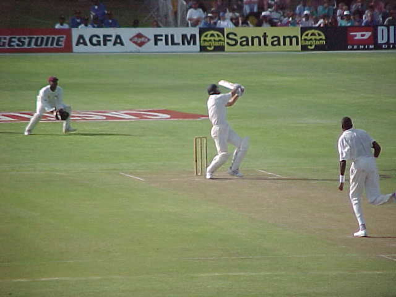 Cronje hooks Ambrose for 6 West Indies in South Africa, 1998/99, 2nd Test  South Africa v West Indies  St George's Park, Port Elizabeth  11  December 1998