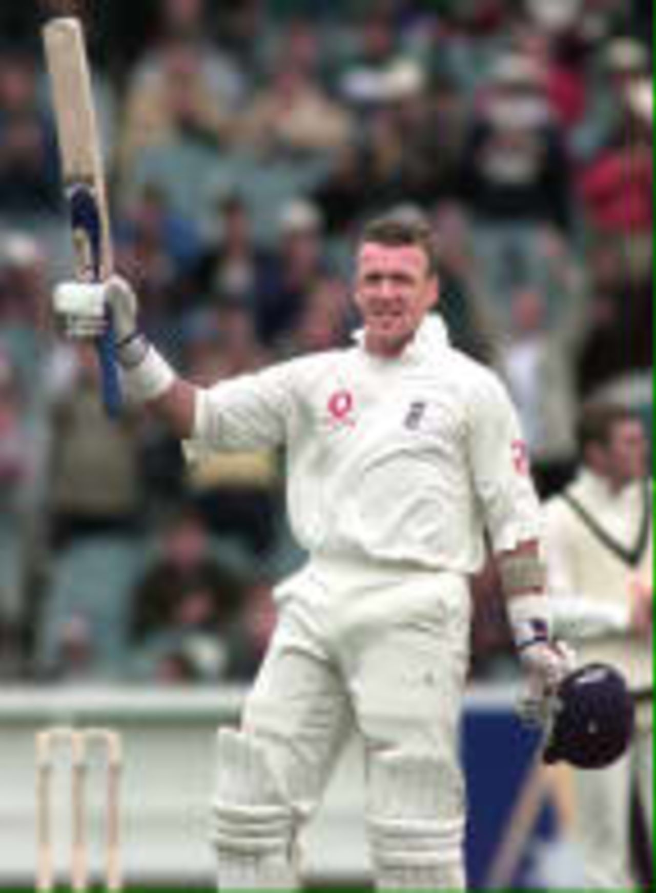 Alec Stewart acknowledges the applause after scoring his century The Ashes, 1998/99, 4th Test Australia v England Melbourne Cricket Ground 27 December 1998